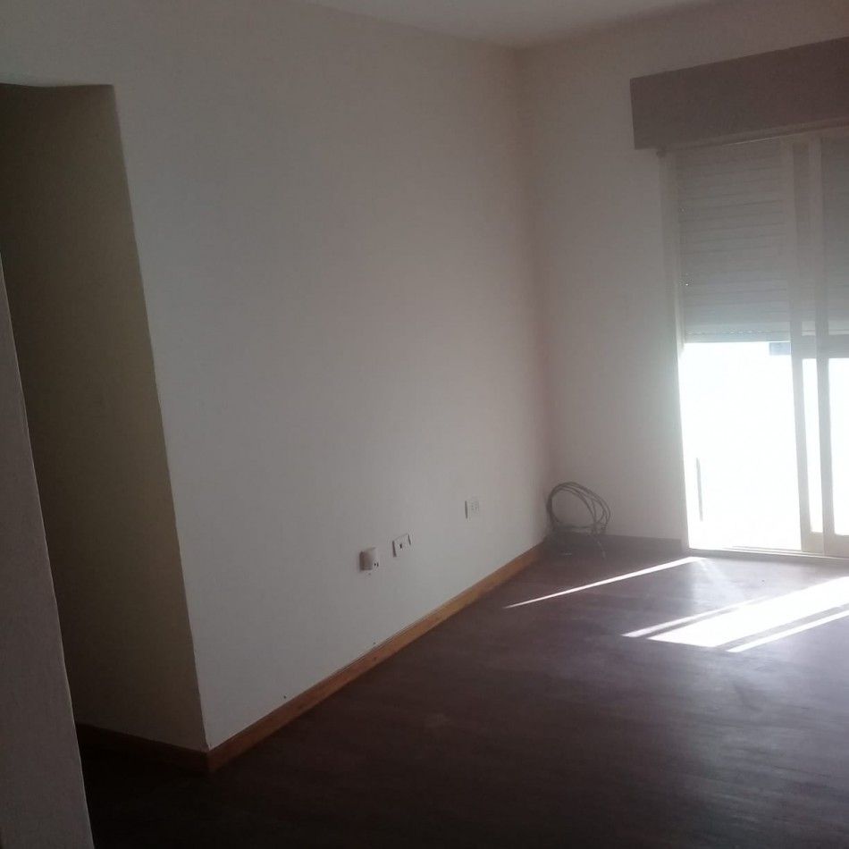 Imagen de la propiedad VENTA DEPARTAMENTO ZONA PARQUE