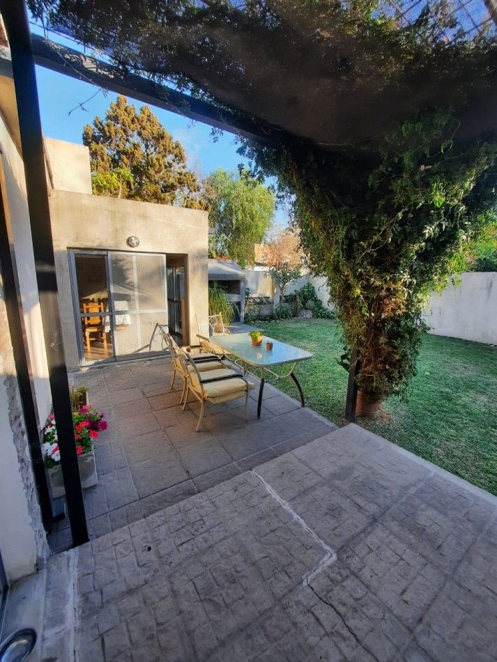 Imagen de la propiedad VENTA  CASA BARRIO PARACAO