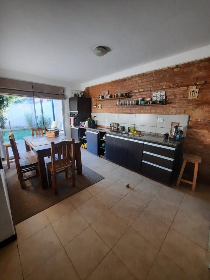 Imagen de la propiedad VENTA  CASA BARRIO PARACAO