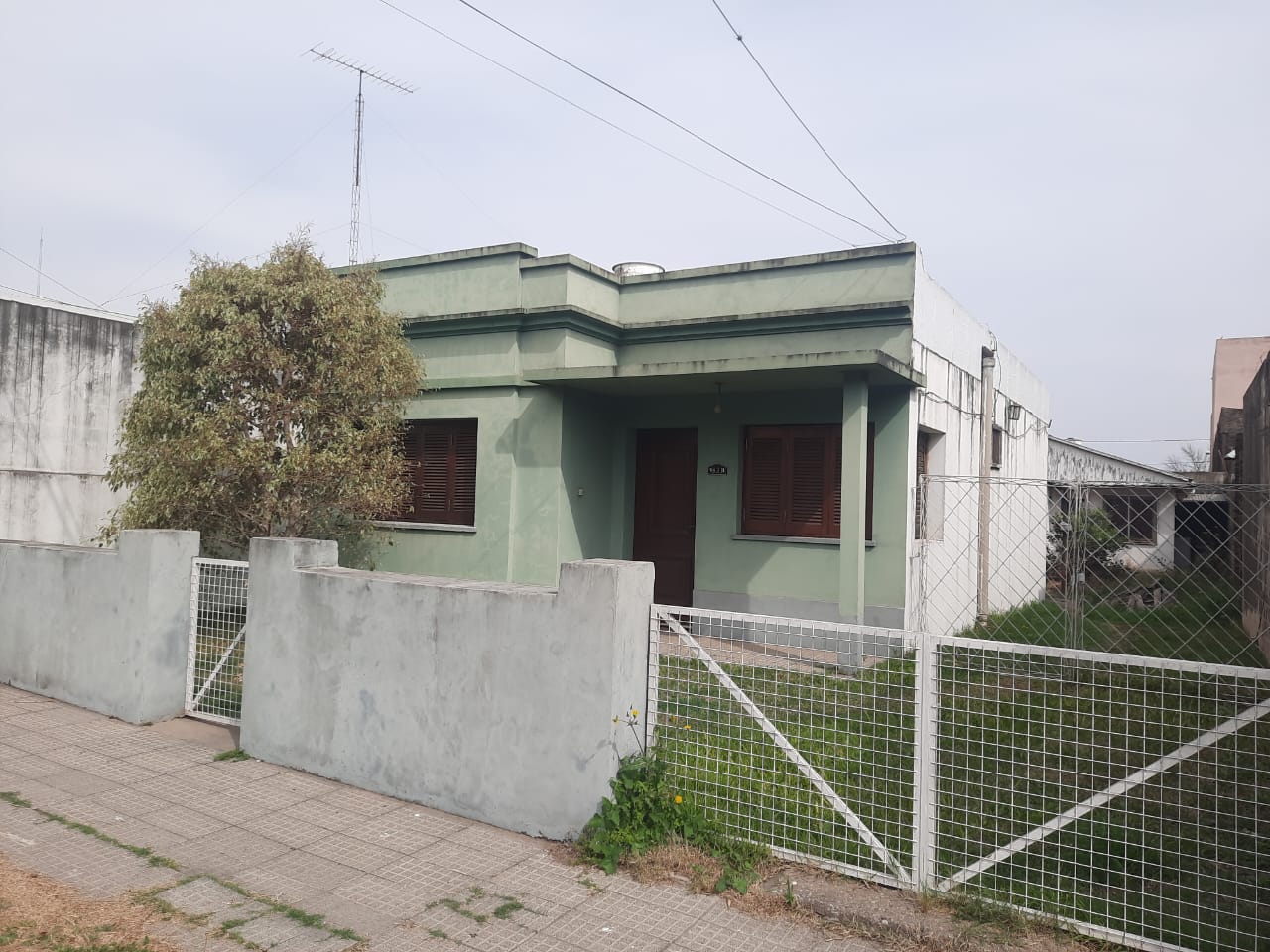 Imagen de la propiedad CASA EN VENTA (APTA CREDITO)