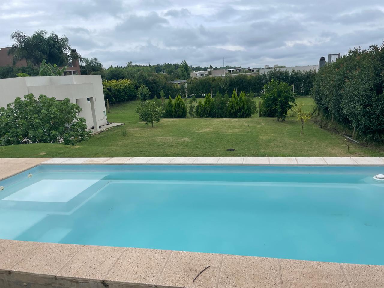 Imagen de la propiedad CASA EN VENTA BARRIO SANTA CANDIDA