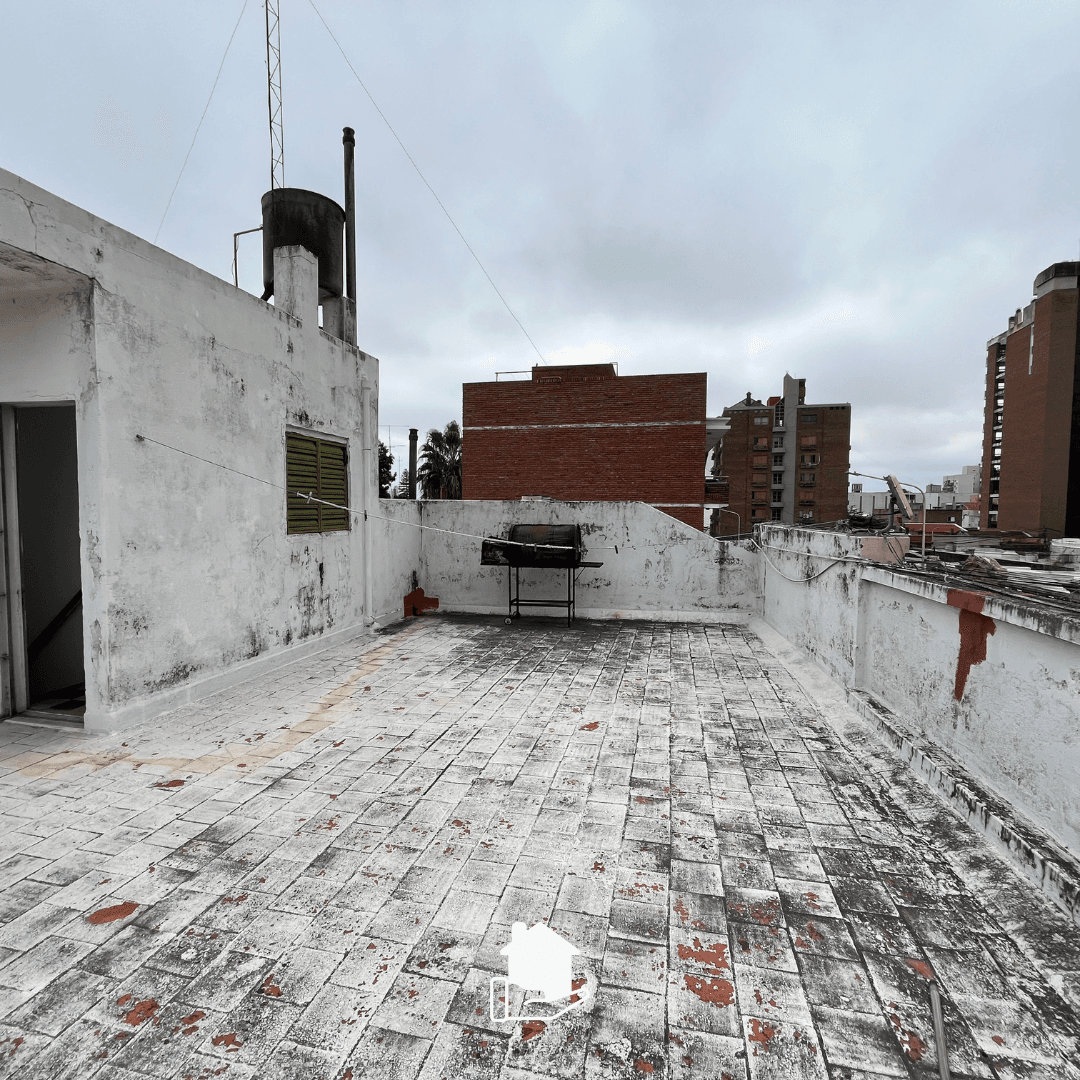 Imagen de la propiedad CASA + LOCAL EN PLENO CENTRO