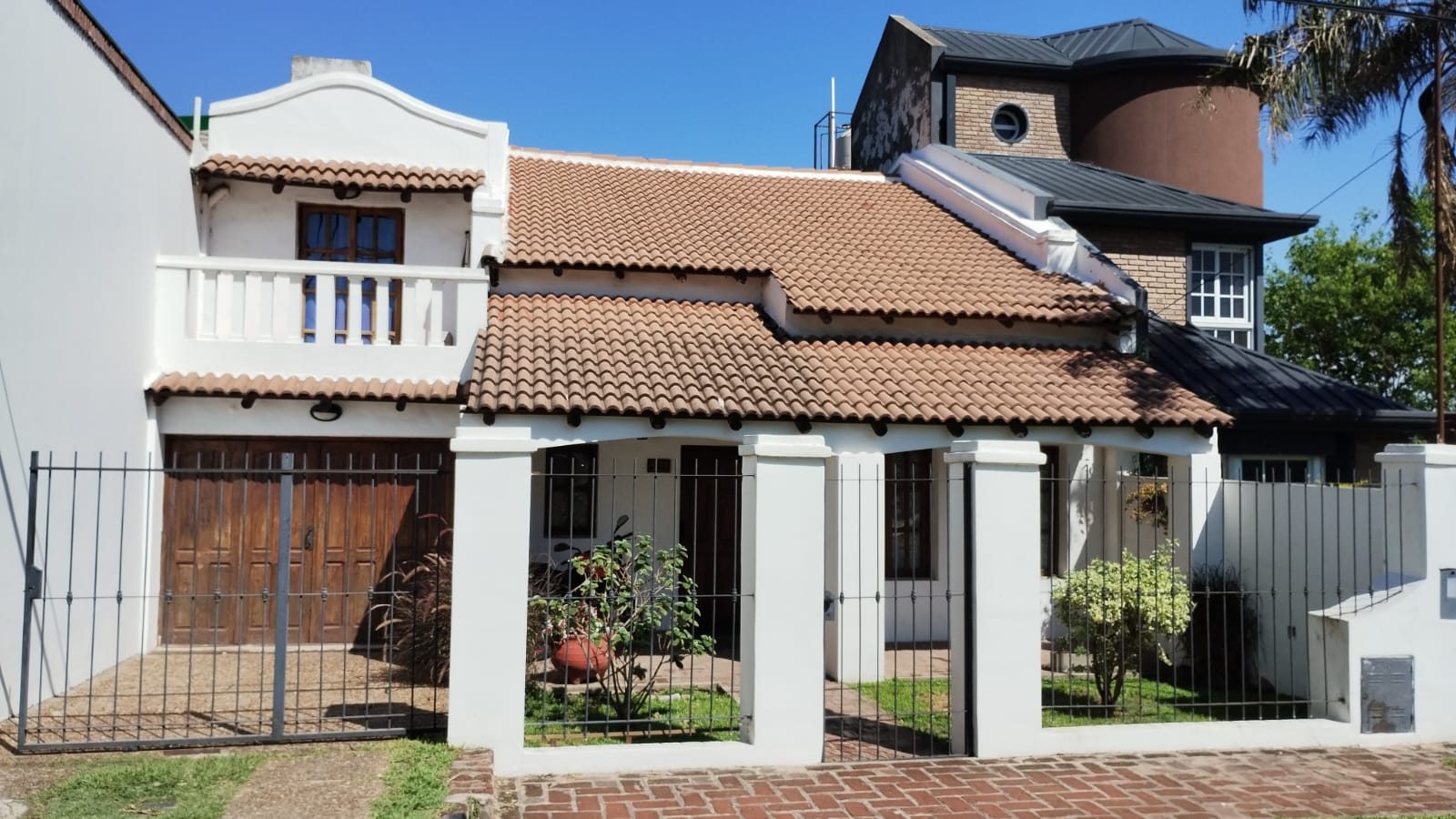 Imagen de la propiedad CASA EN BLAS PARERA Y FRATERNIDAD