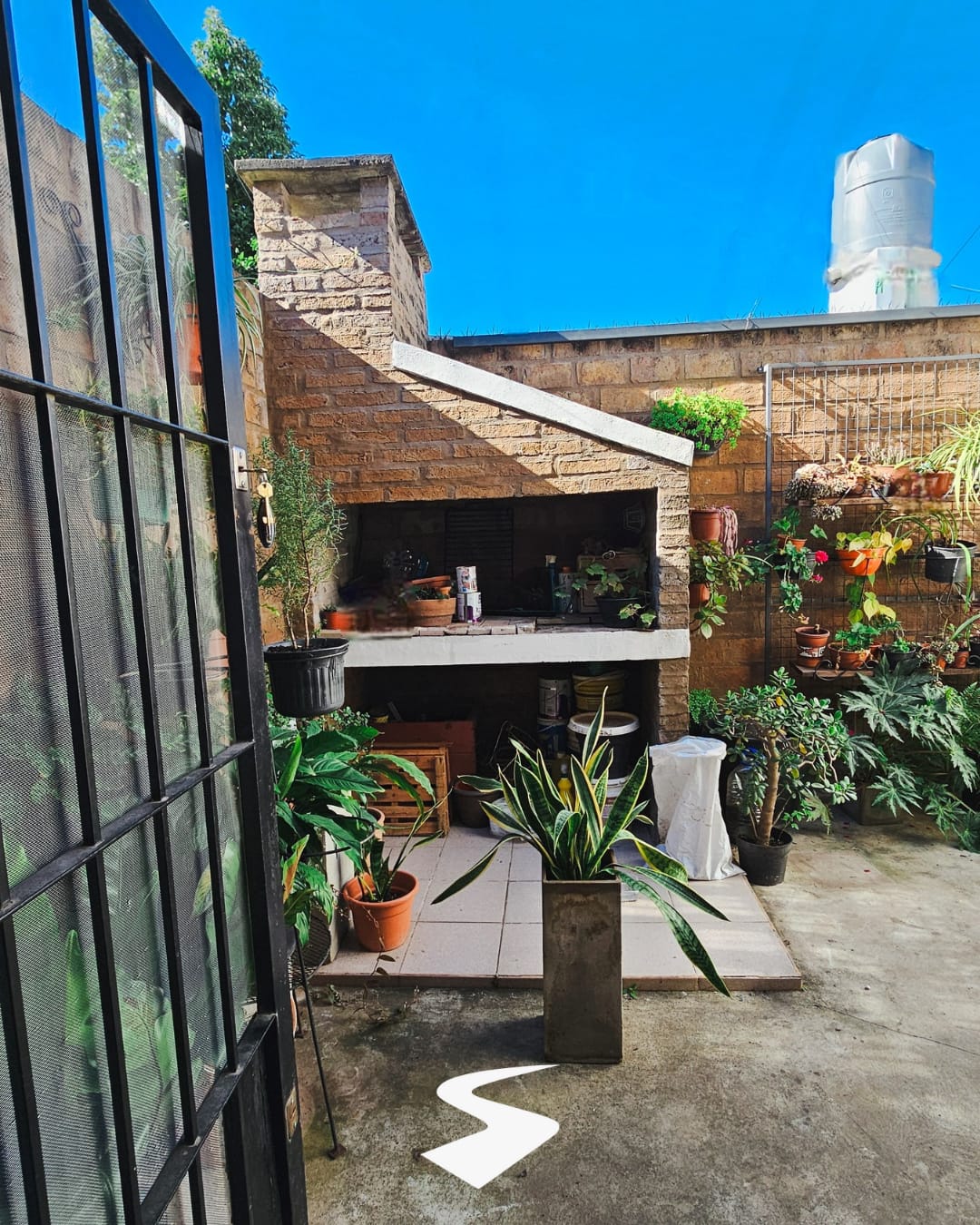 Imagen de la propiedad CASA EN VENTA (APTA CREDITO)