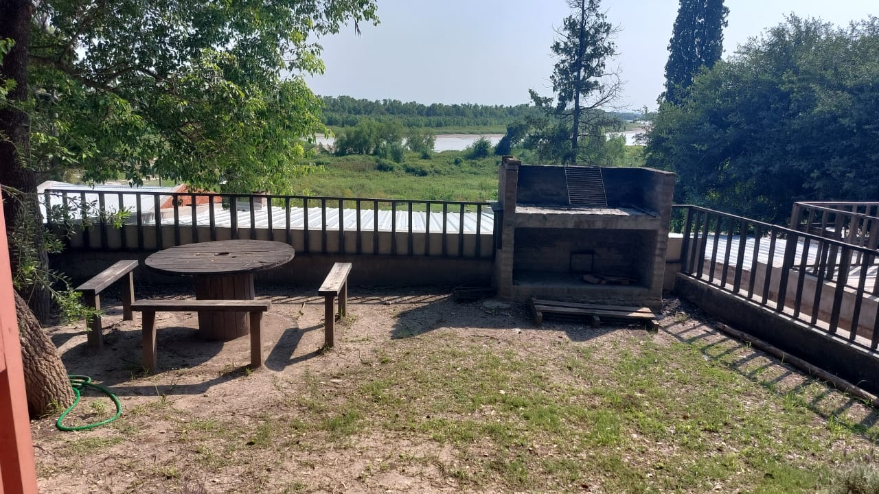 Imagen de la propiedad CASAS QUINTA EN VENTA "TRES CASAS INCORPORADAS" 