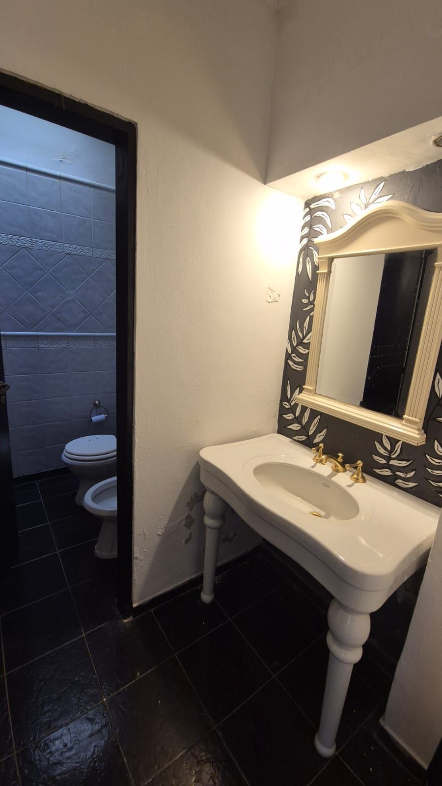 Imagen de la propiedad CASA CENTRICA DOS PLANTAS EN VENTA 