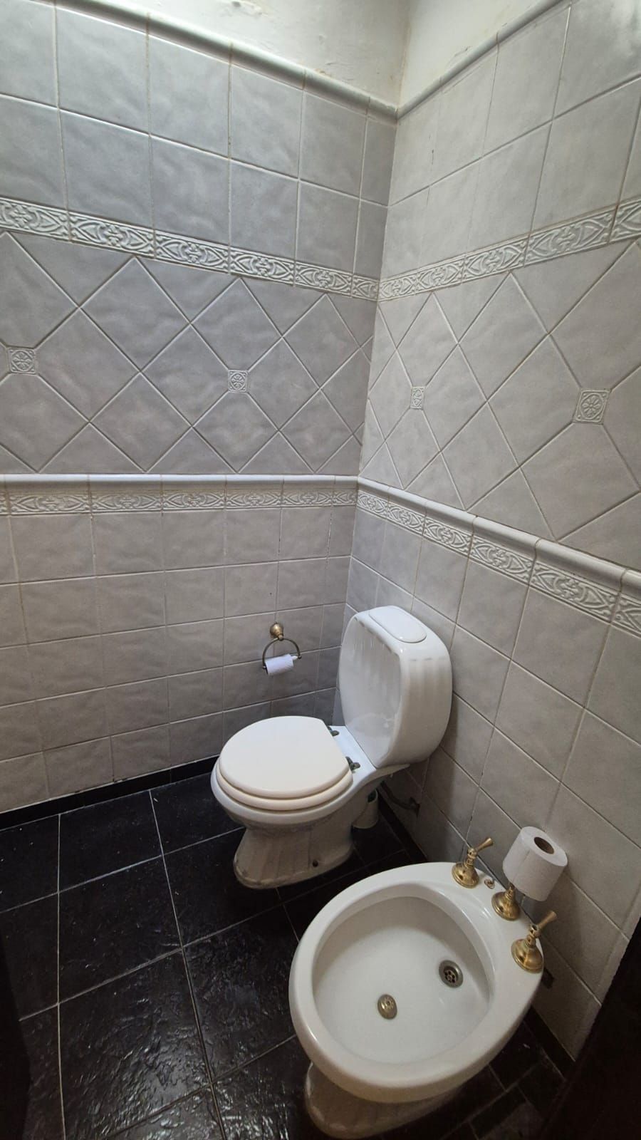 Imagen de la propiedad CASA CENTRICA DOS PLANTAS EN VENTA 