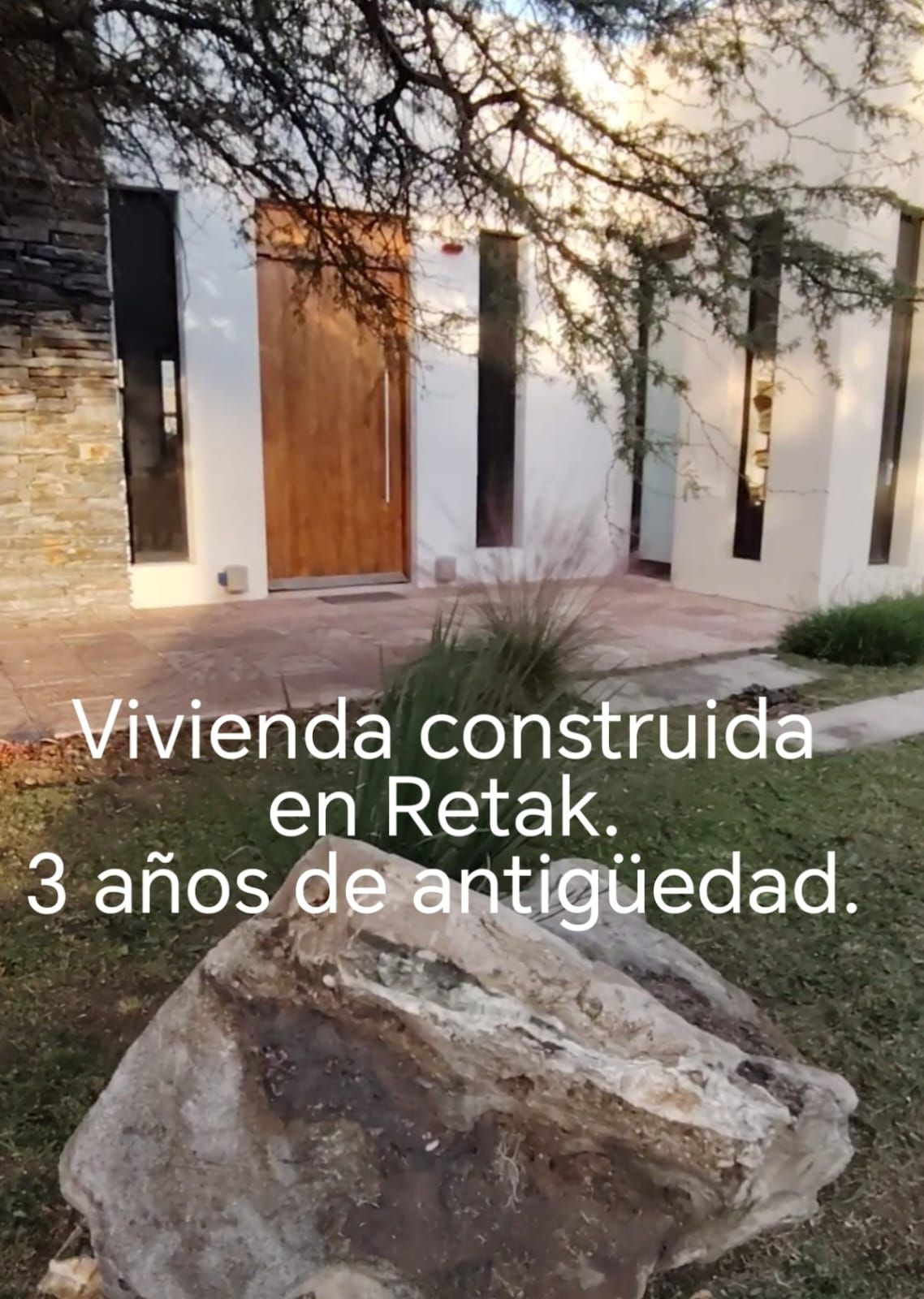 Imagen de la propiedad CASA EN VENTA VANGUARDISTA CON PISCINA
