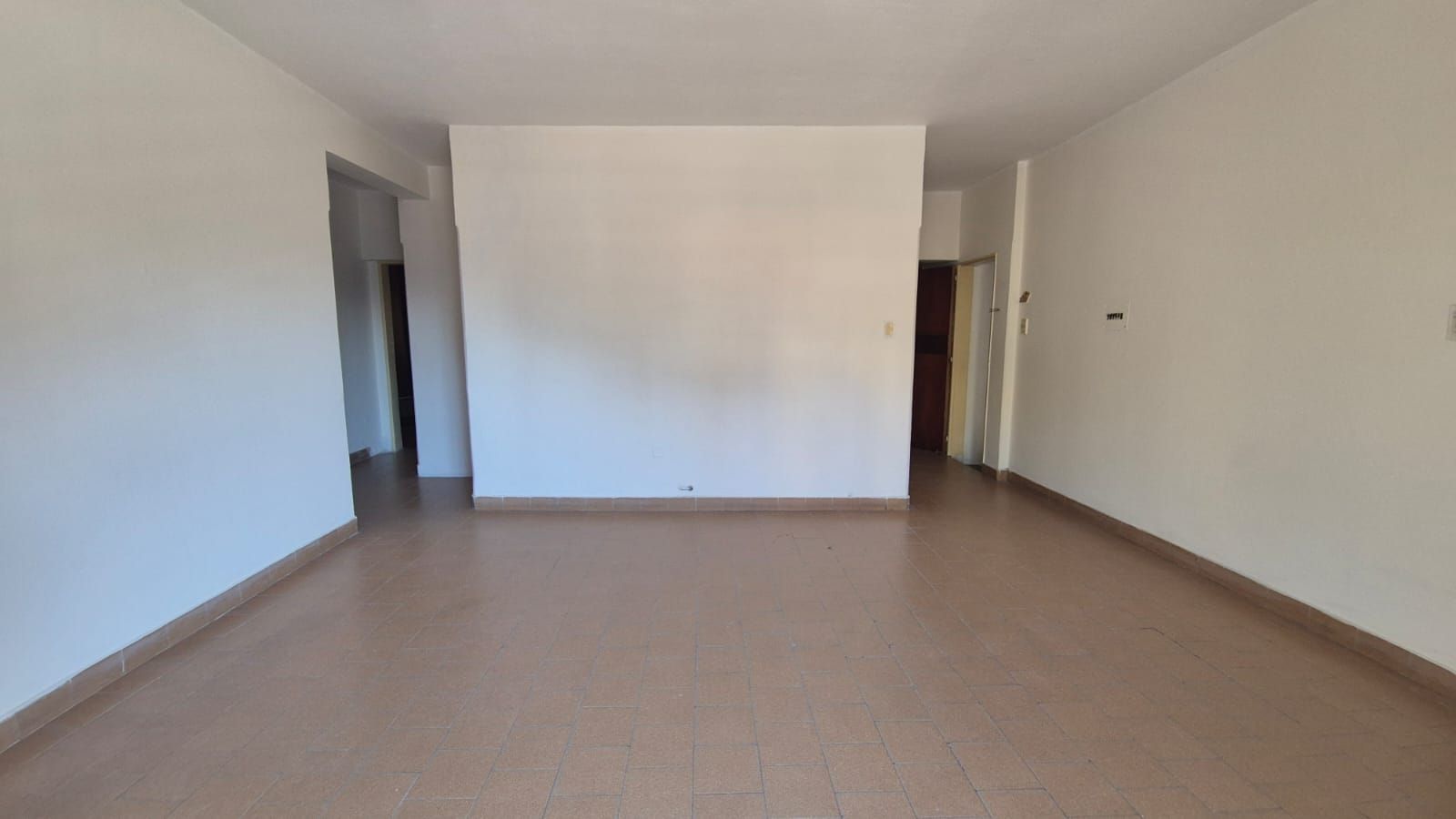 Imagen de la propiedad CASA EN VENTA - AV. RAMIREZ