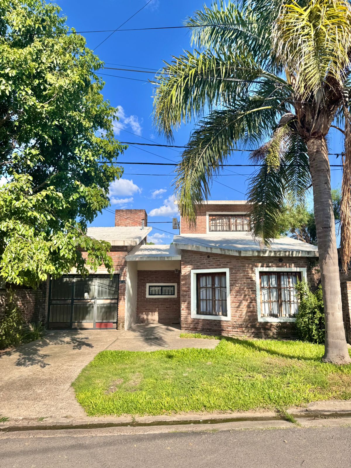 Imagen de la propiedad CASA EN VENTA – AMBIENTES AMPLIOS | APTA CRÉDITO