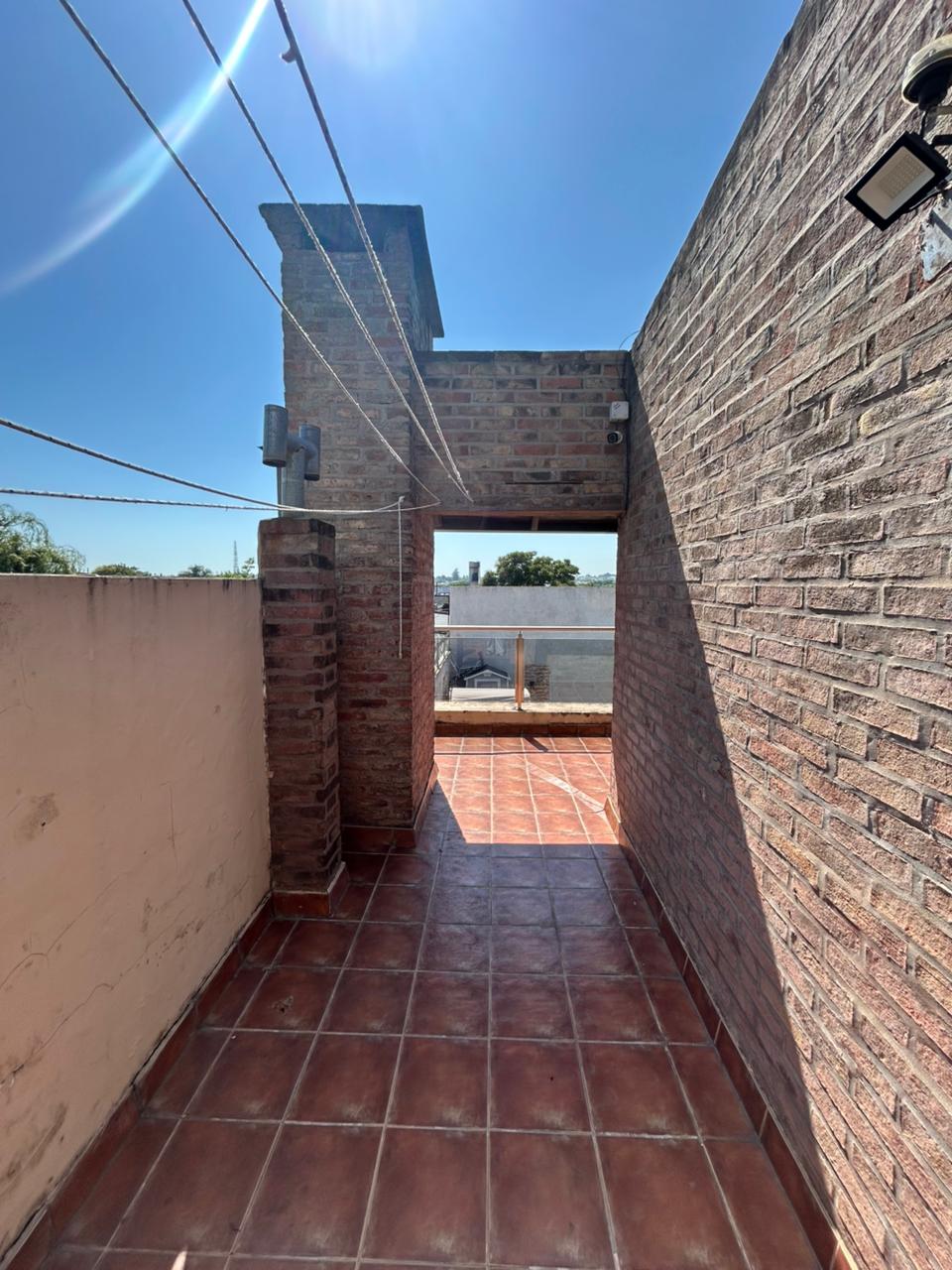 Imagen de la propiedad CASA EN VENTA (APTA CREDITO)