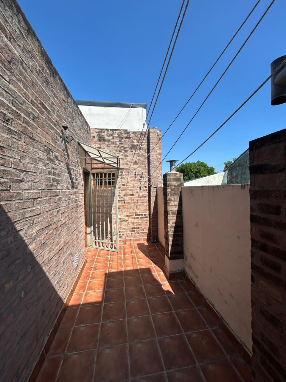 Imagen de la propiedad CASA EN VENTA (APTA CREDITO)