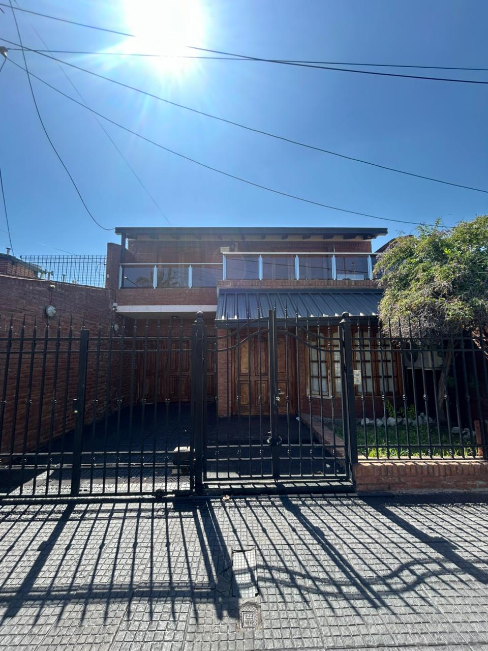 Imagen de la propiedad CASA EN VENTA (APTA CREDITO)