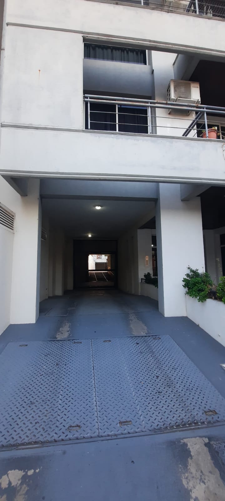 Imagen de la propiedad COCHERA EN VENTA (CENTRO/PARQUE)