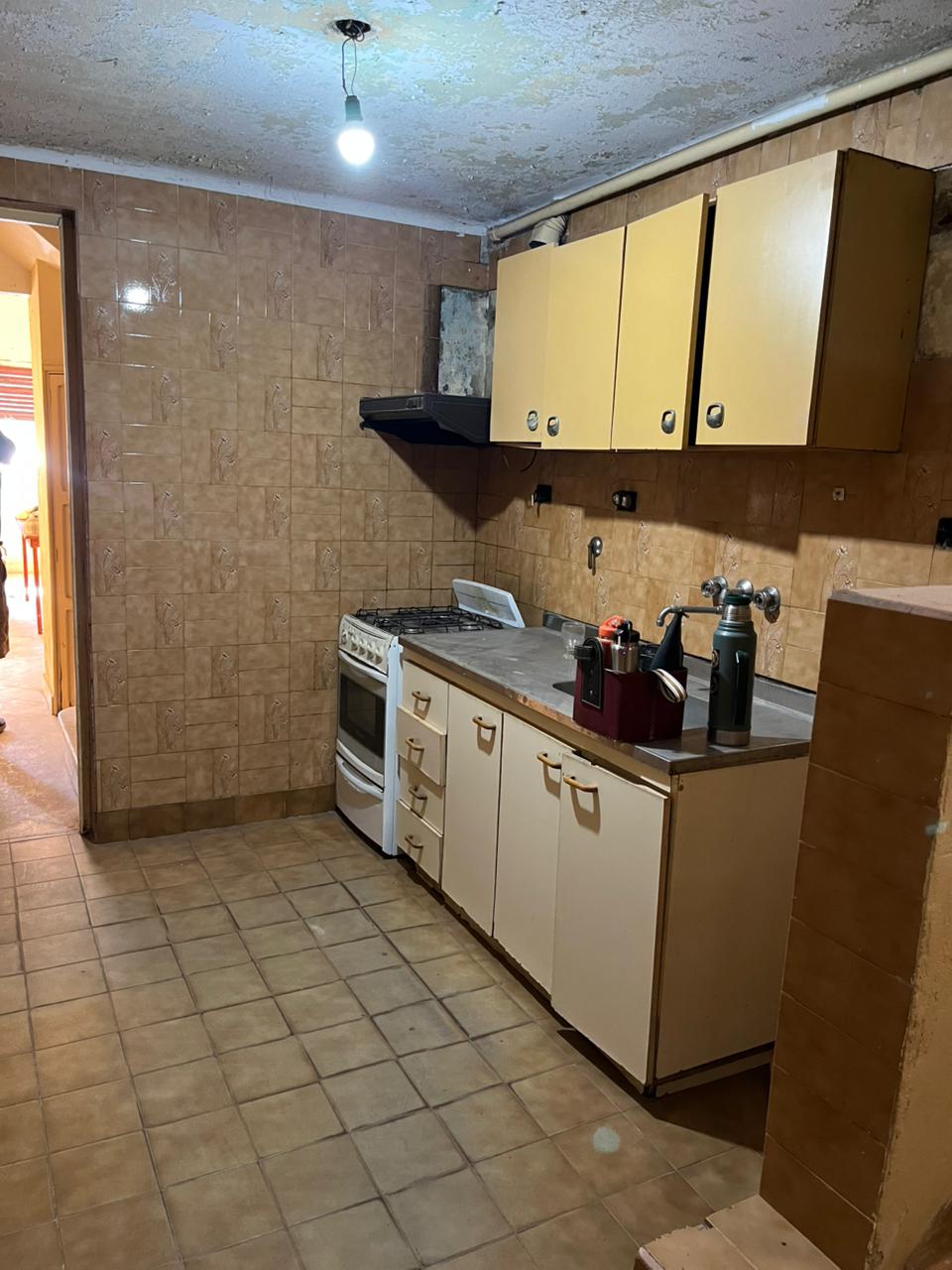 Imagen de la propiedad SE VENDE CASA EN MICROCENTRO (APTA CREDITO)