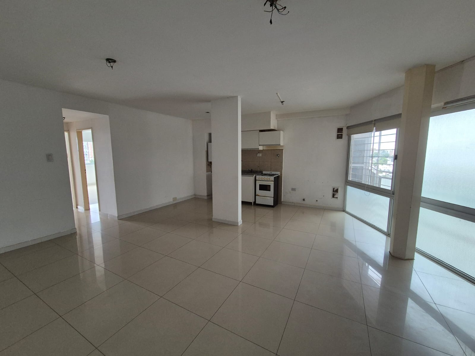 Imagen de la propiedad DEPARTAMENTO EN VENTA 2 DORMITORIO CON COCHERA (APTO CREDITO)