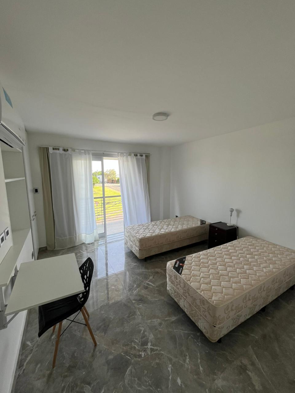 Imagen de la propiedad TRIPLEX PREMIUM CON VISTA AL RÍO EN VENTA (APTA CREDITO)