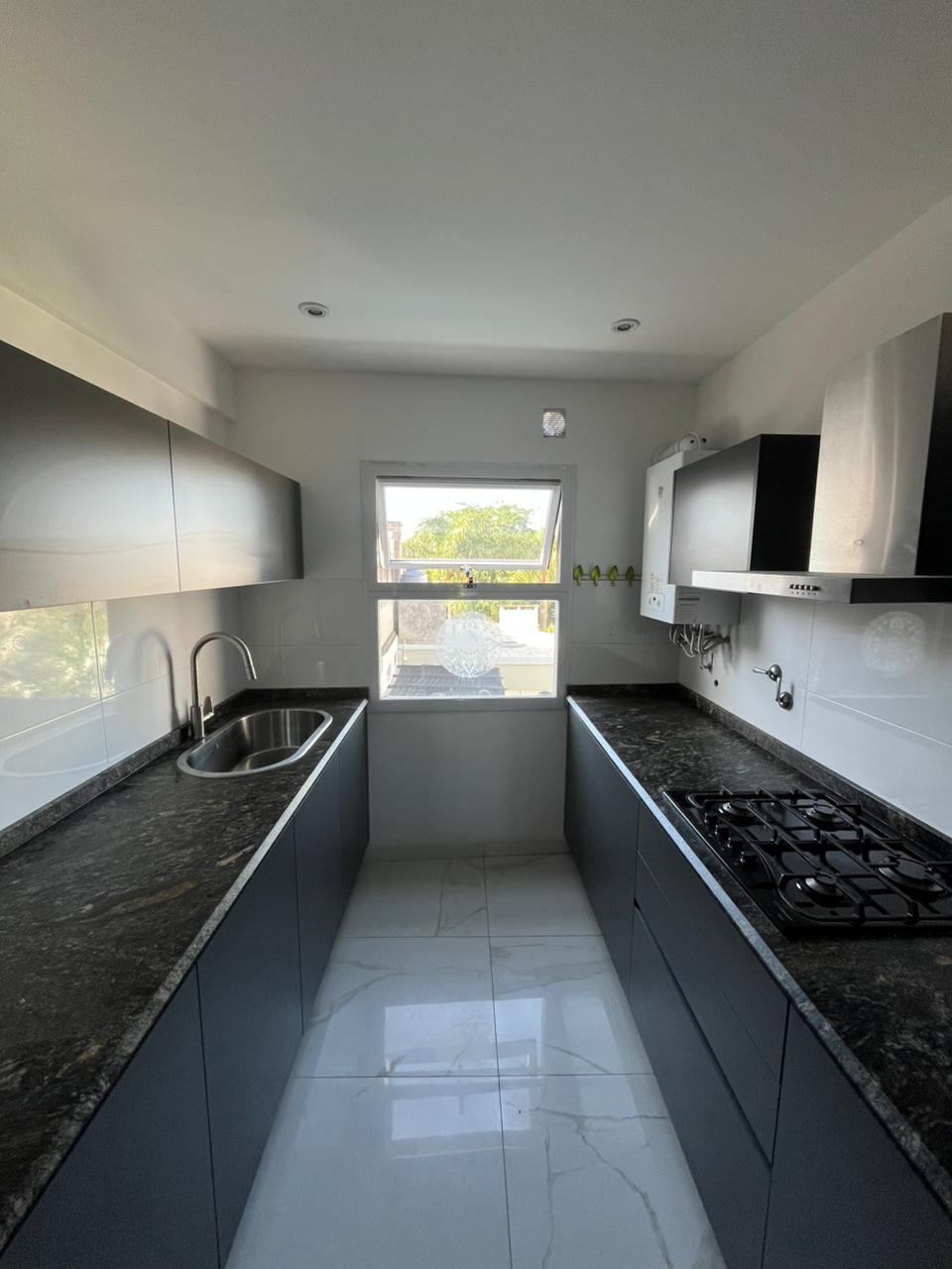 Imagen de la propiedad TRIPLEX PREMIUM CON VISTA AL RÍO EN VENTA (APTA CREDITO)