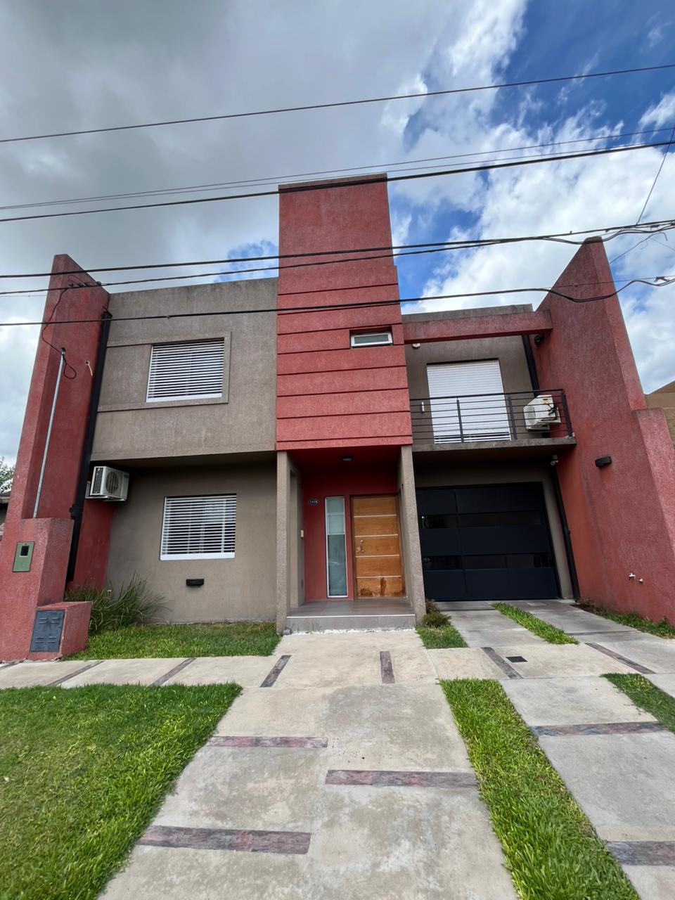 Imagen de la propiedad Casa en venta – Paraná