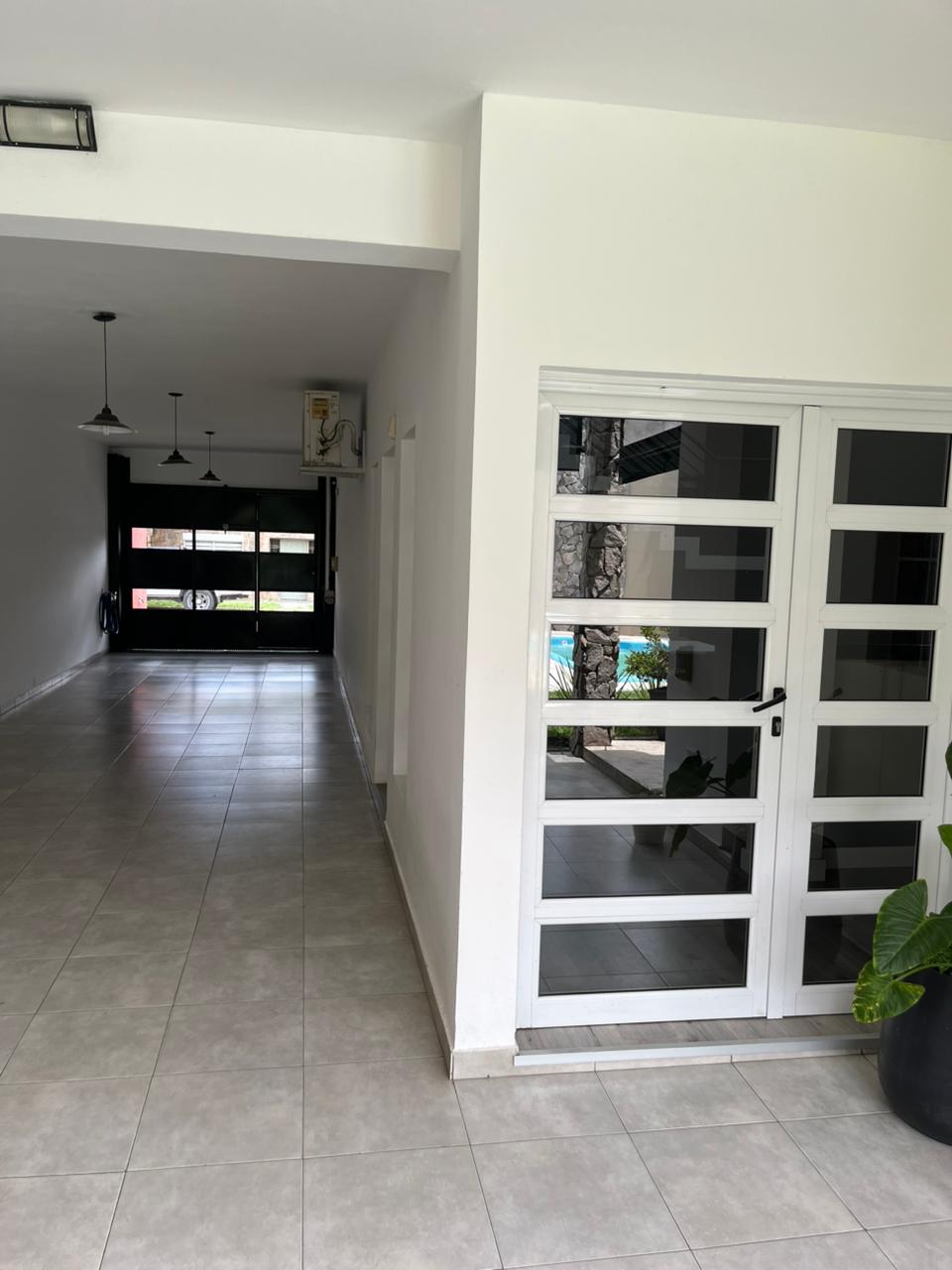 Imagen de la propiedad Casa en venta – Paraná