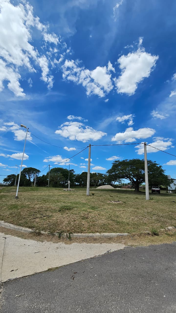 Imagen de la propiedad VENTA DE LOTEO JARDINES DEL HIPODROMO - ORO VERDE
