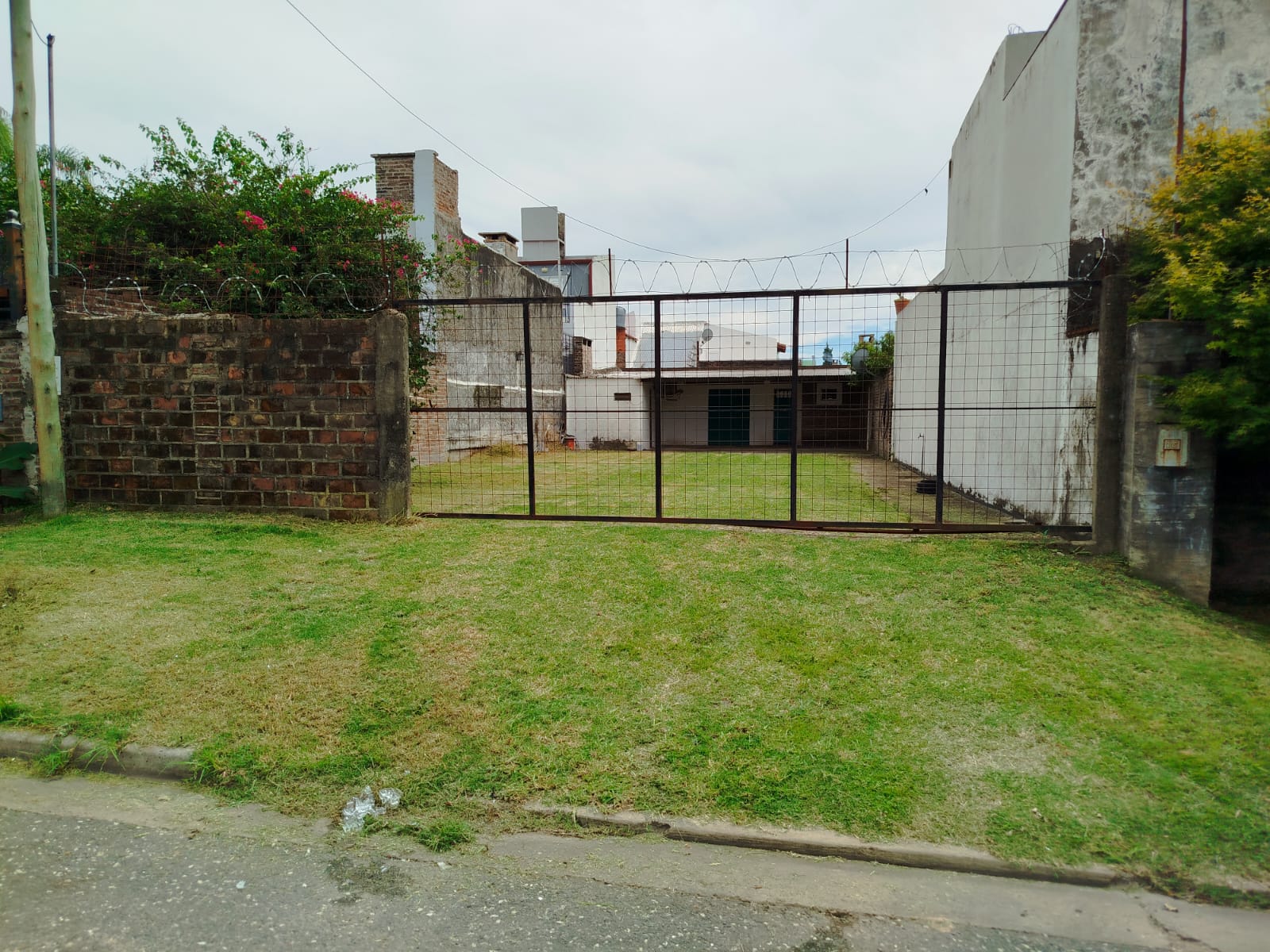 Imagen de la propiedad VENTA DE QUINCHO AMPLIO