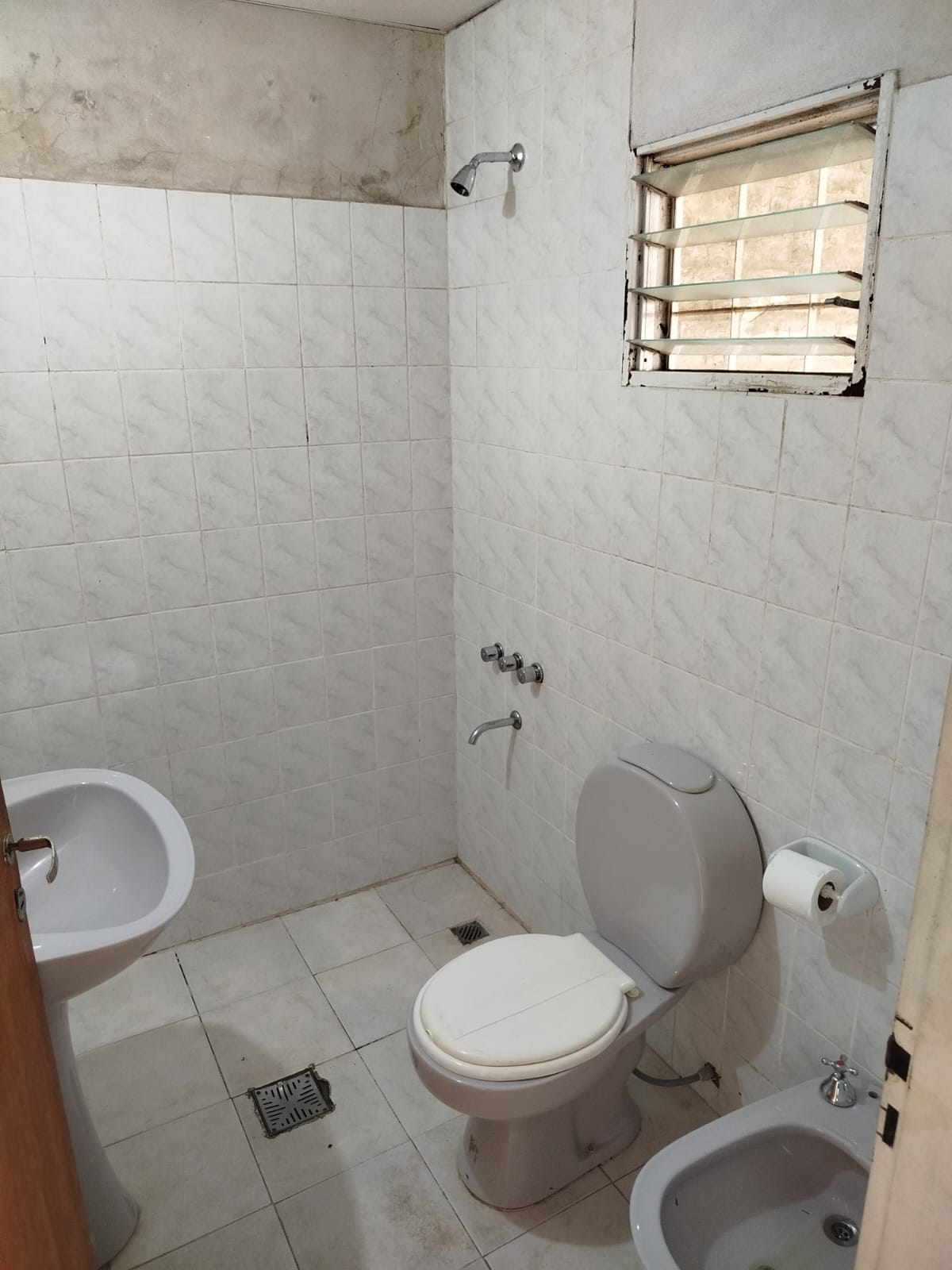 Imagen de la propiedad VENTA DE QUINCHO AMPLIO 