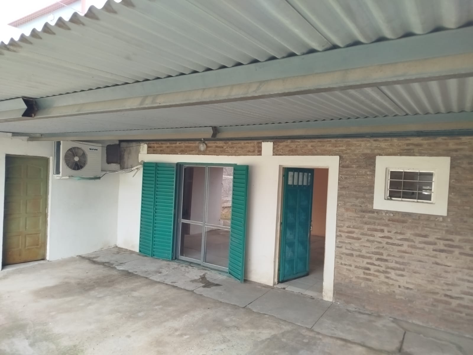 Imagen de la propiedad VENTA DE QUINCHO AMPLIO 