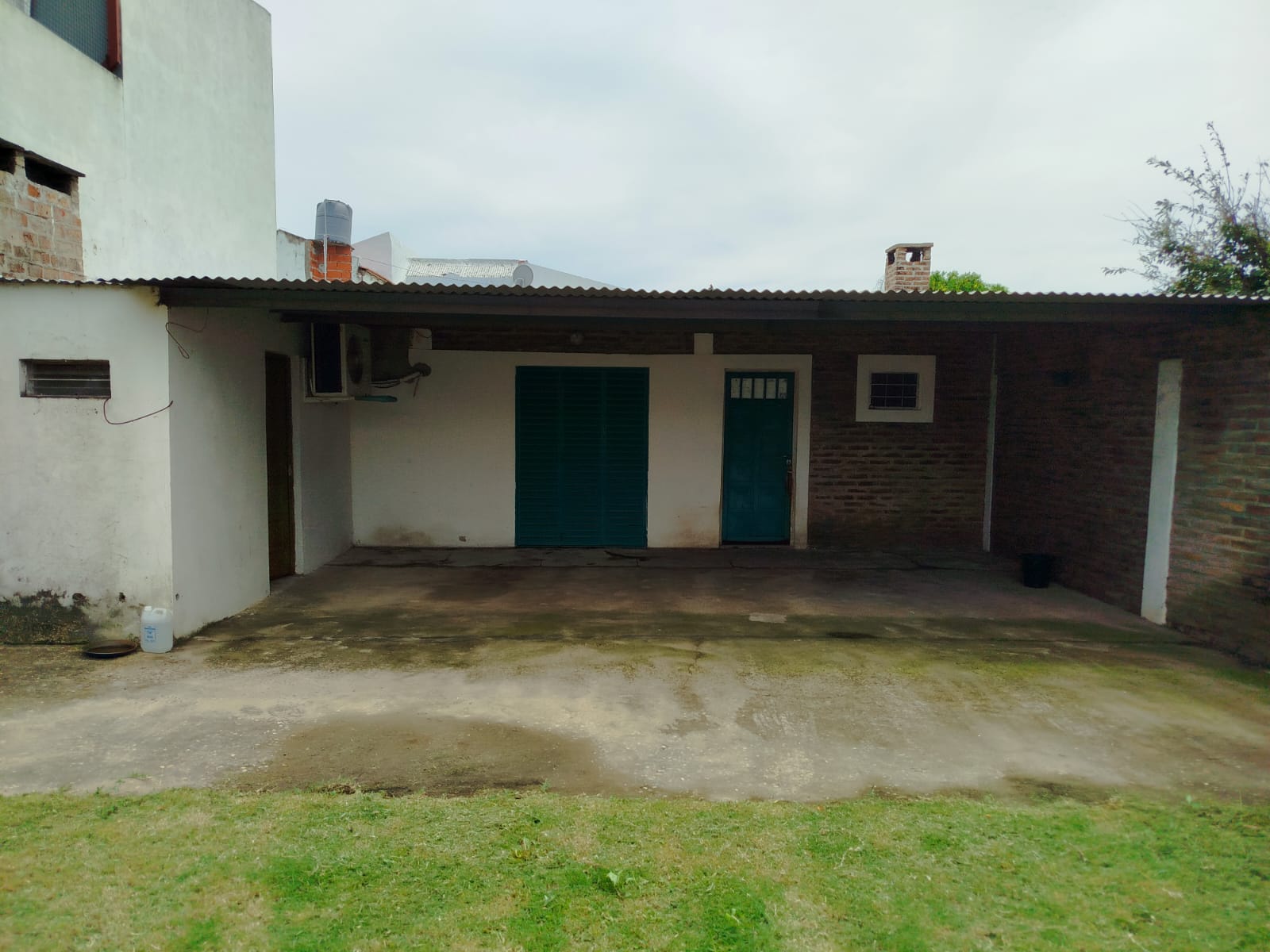 Imagen de la propiedad VENTA DE QUINCHO AMPLIO 