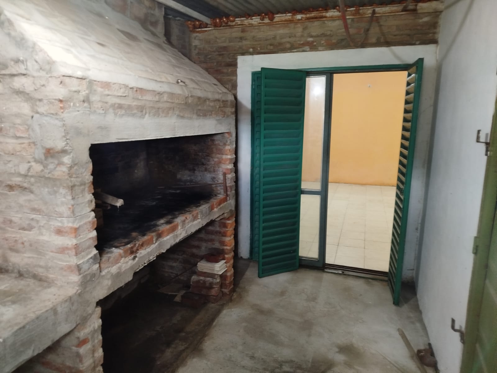 Imagen de la propiedad VENTA DE QUINCHO AMPLIO 