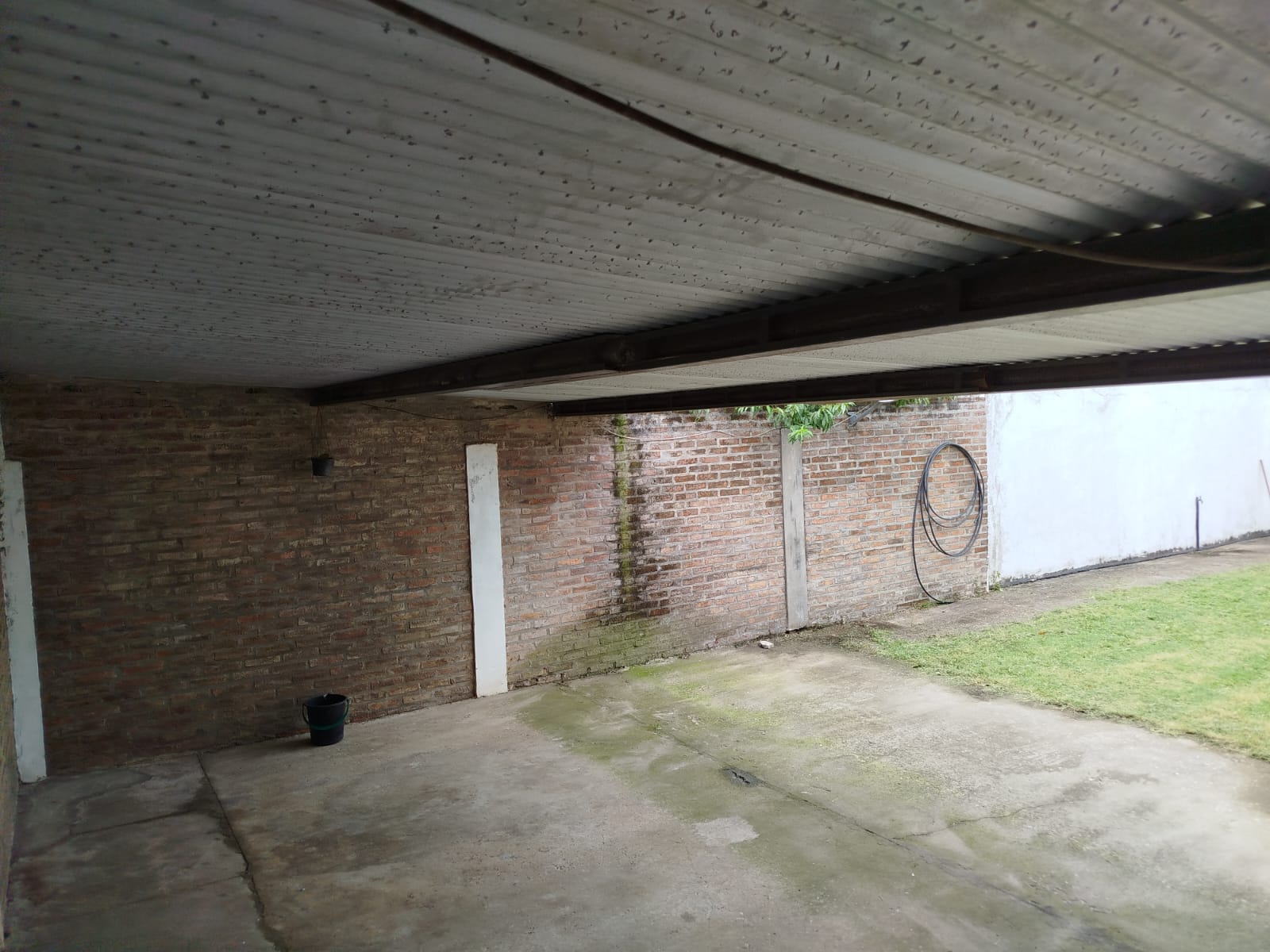 Imagen de la propiedad VENTA DE QUINCHO AMPLIO