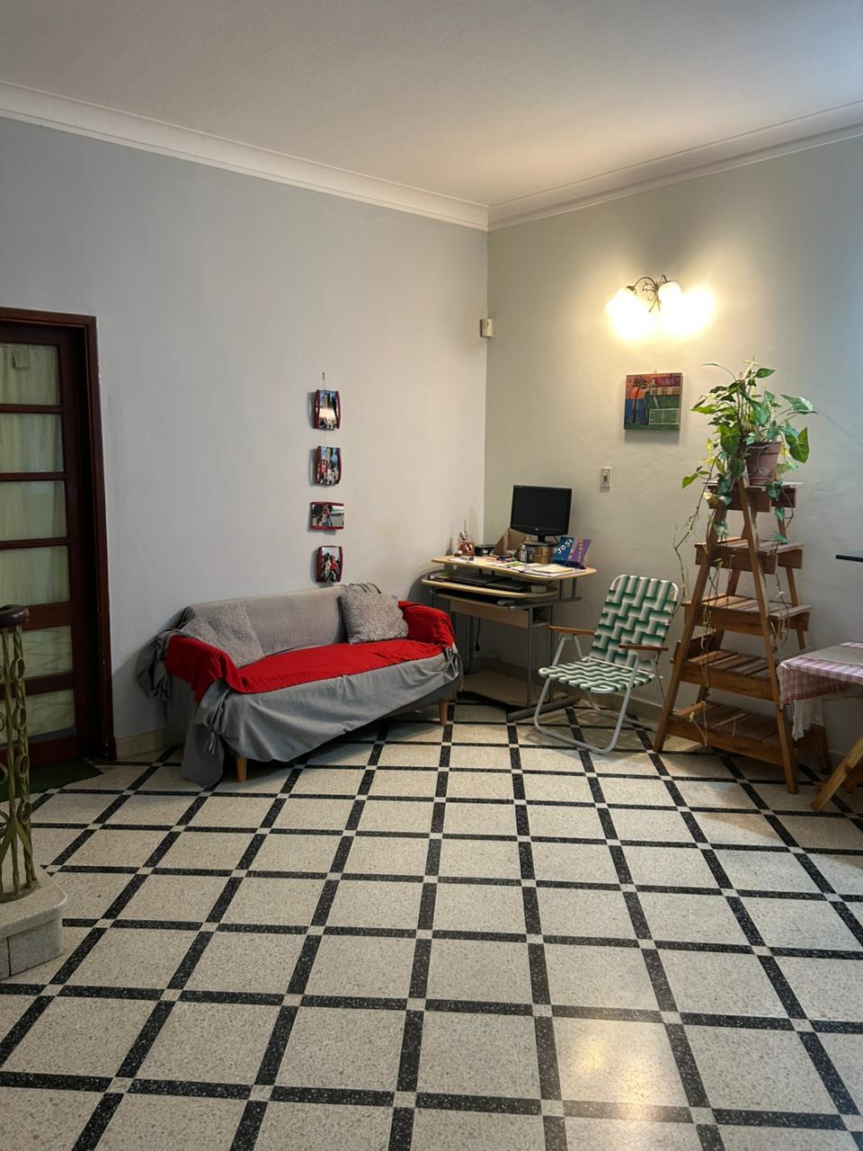 Imagen de la propiedad SE VENDE CASA CHALET – ZONA PARQUE BERDUC (APTA CREDITO)