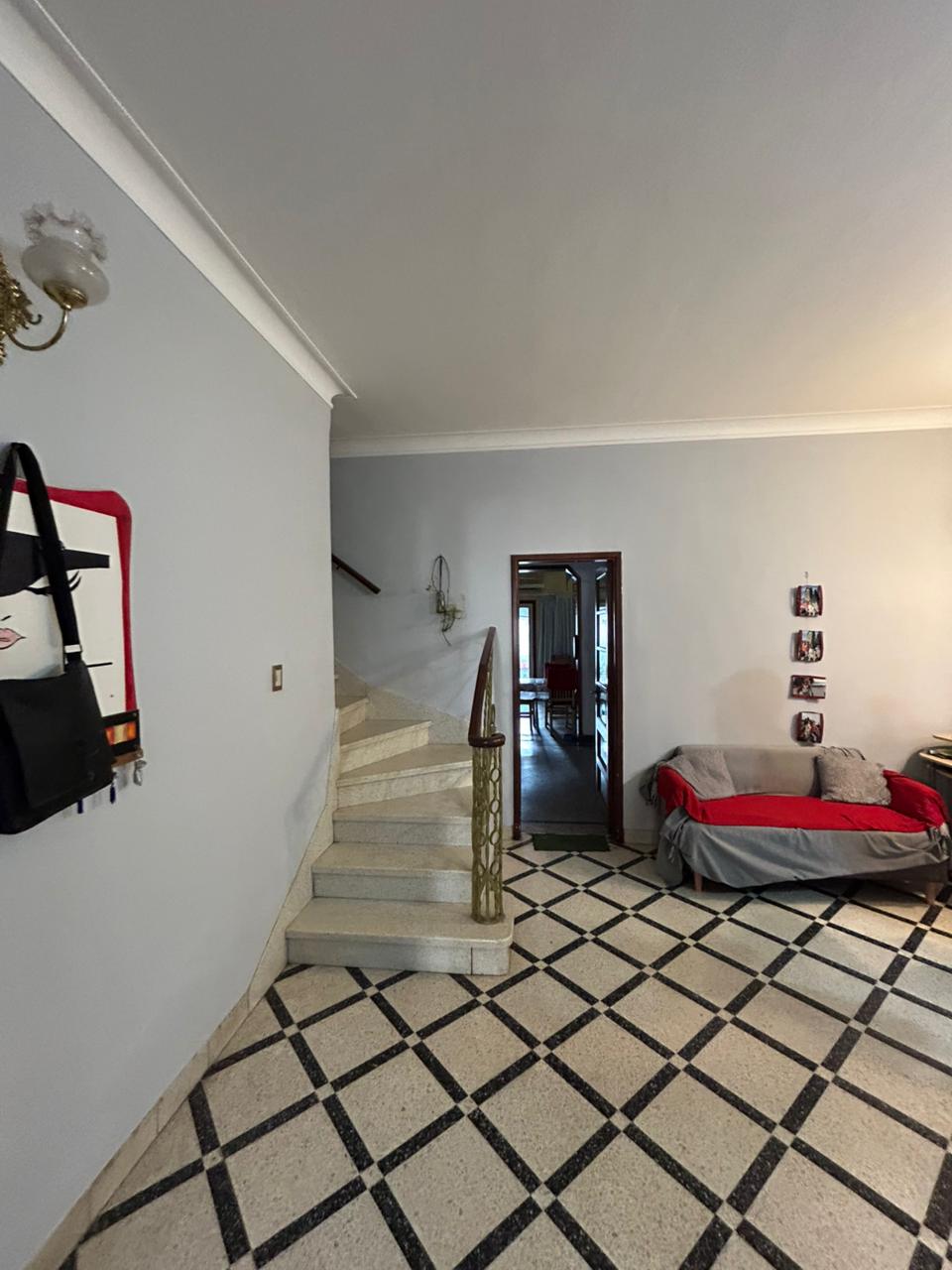 Imagen de la propiedad SE VENDE CASA CHALET – ZONA PARQUE BERDUC (APTA CREDITO)