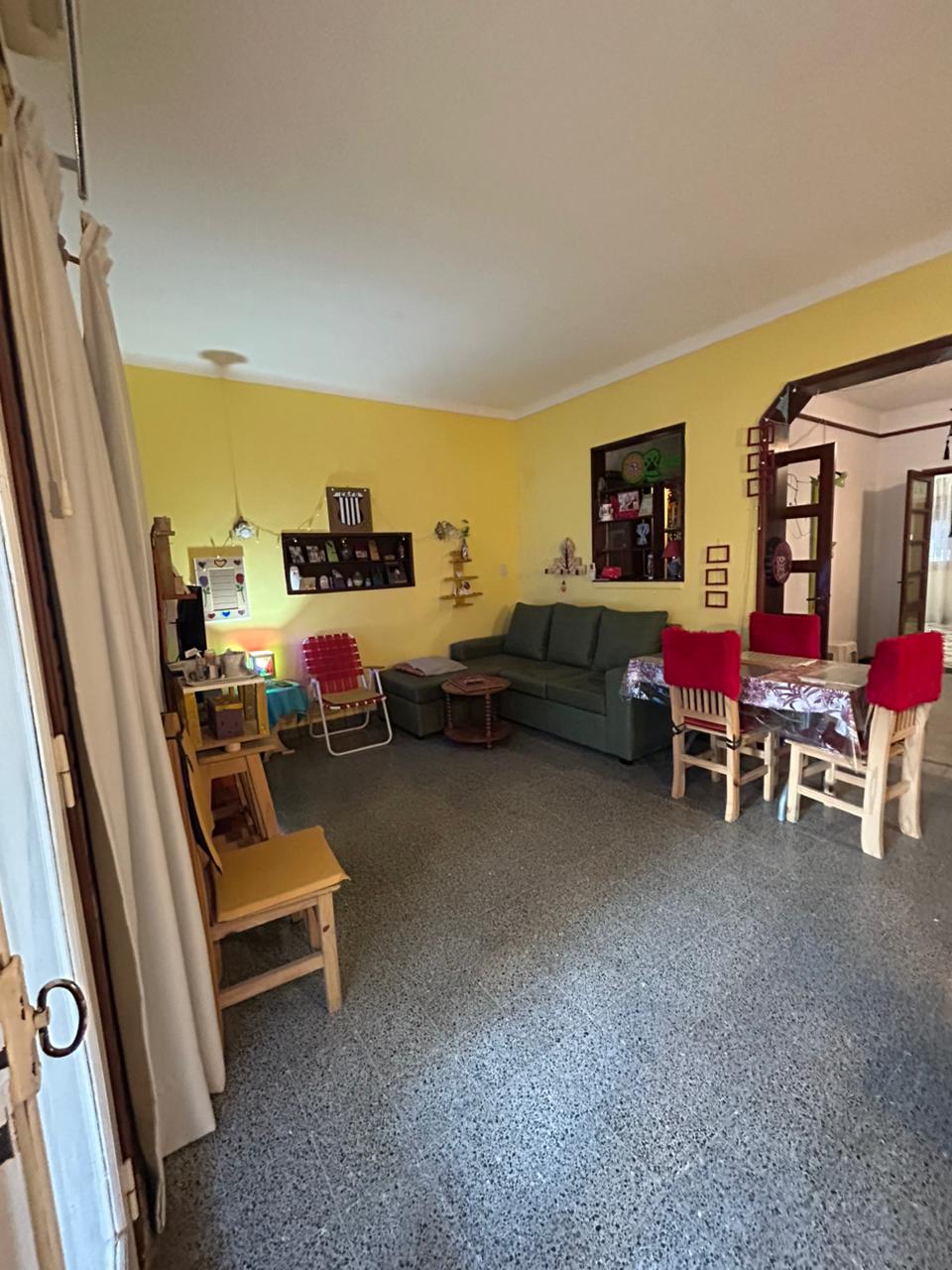 Imagen de la propiedad SE VENDE CASA CHALET – ZONA PARQUE BERDUC (APTA CREDITO)