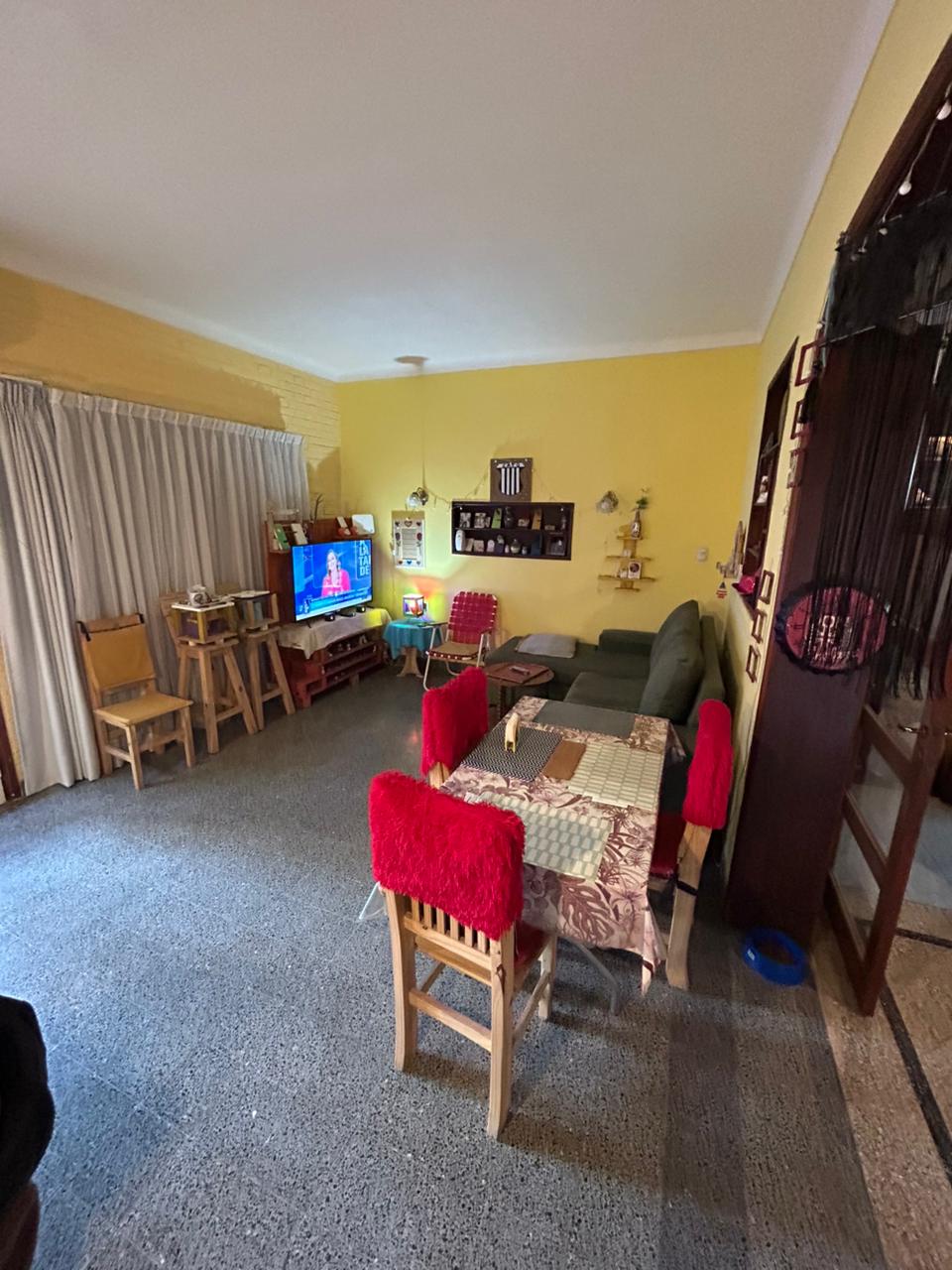 Imagen de la propiedad SE VENDE CASA CHALET – ZONA PARQUE BERDUC (APTA CREDITO)