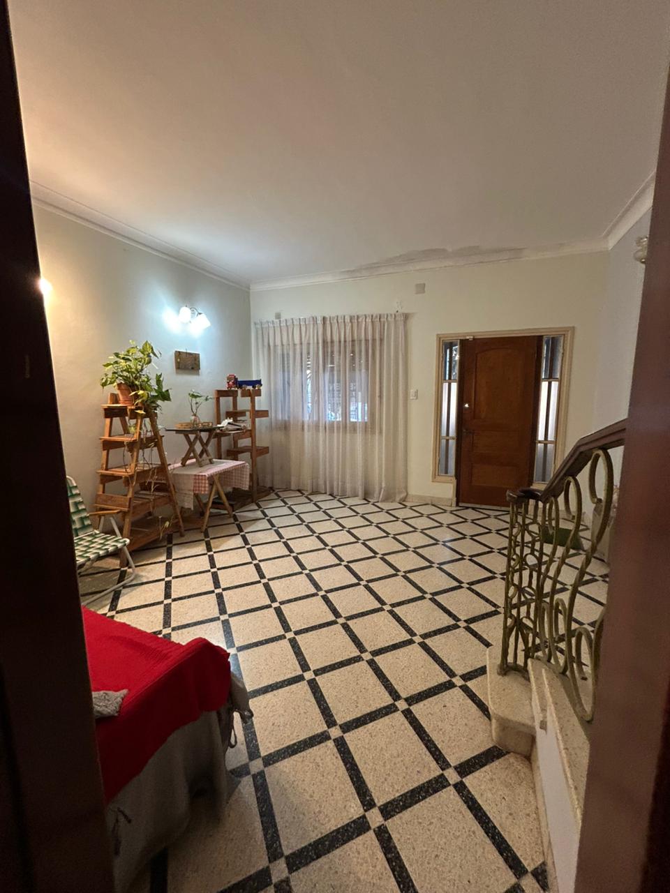 Imagen de la propiedad SE VENDE CASA CHALET – ZONA PARQUE BERDUC (APTA CREDITO)