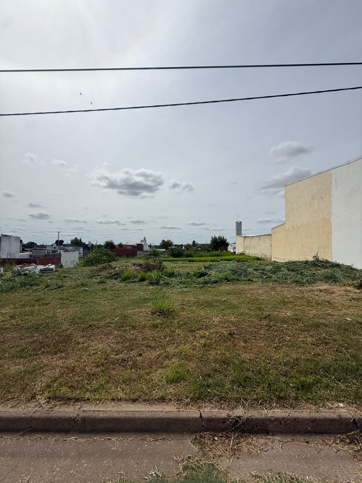Imagen de la propiedad LOTE EN VENTA 