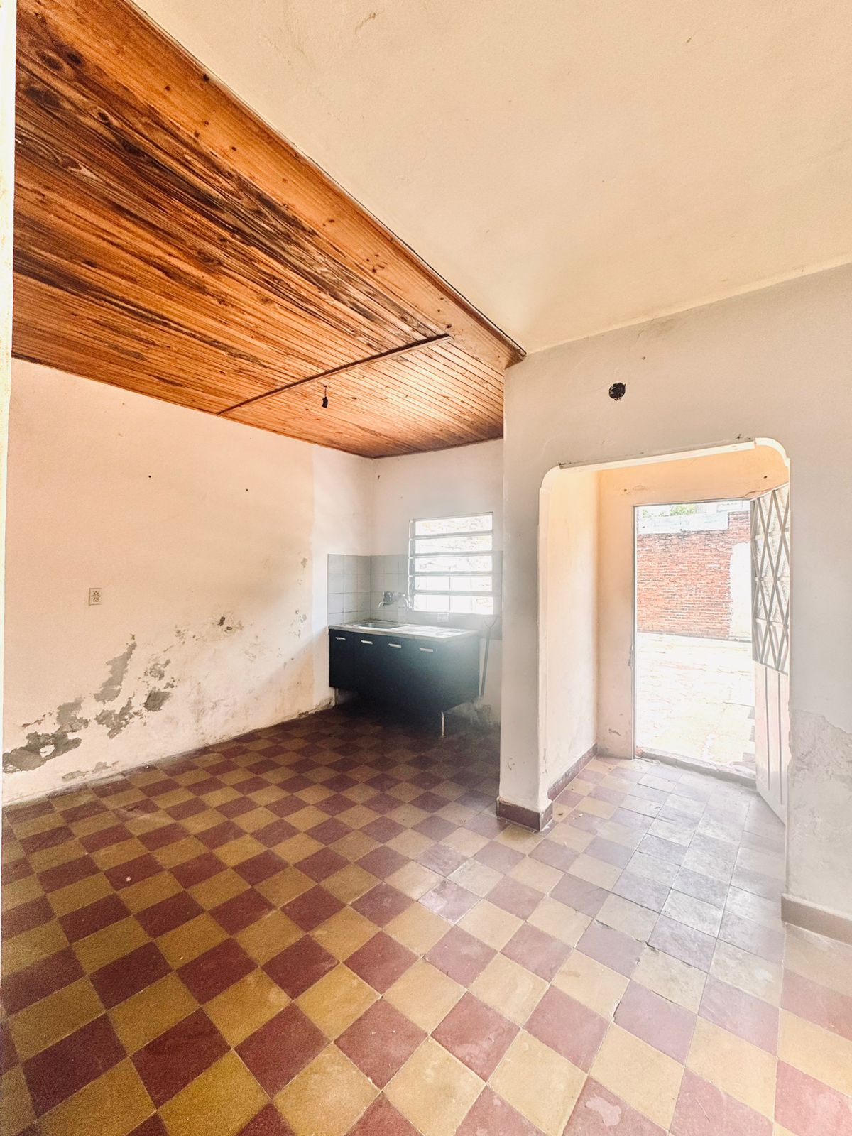 Imagen de la propiedad Casa en Venta a Remodelar – Zona Ramírez y Pasteur