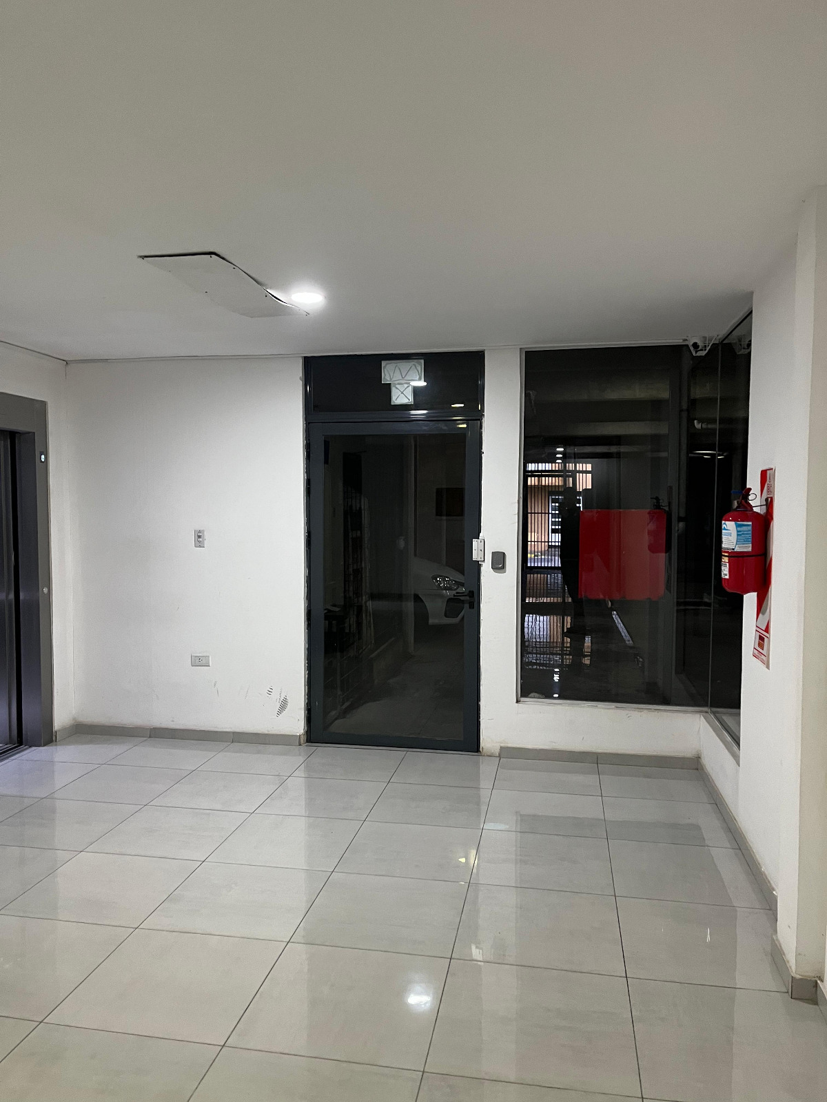 Imagen de la propiedad VENTA – UNIDAD DE COCHERAS DOBLES 