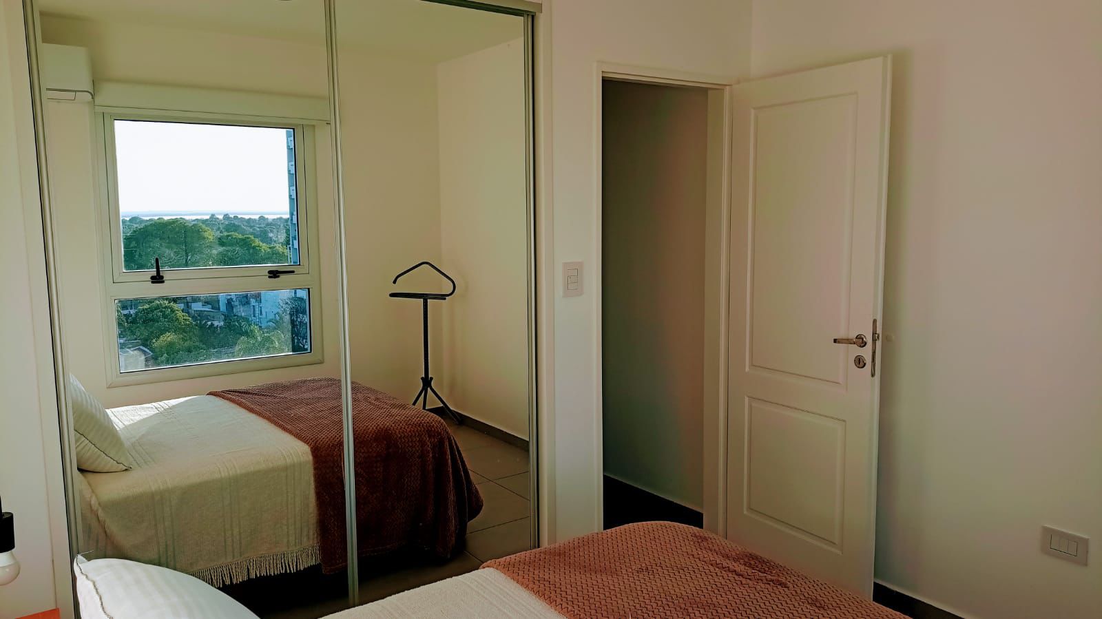 Imagen de la propiedad Departamento temporario – Mendoza 79 (6º piso)