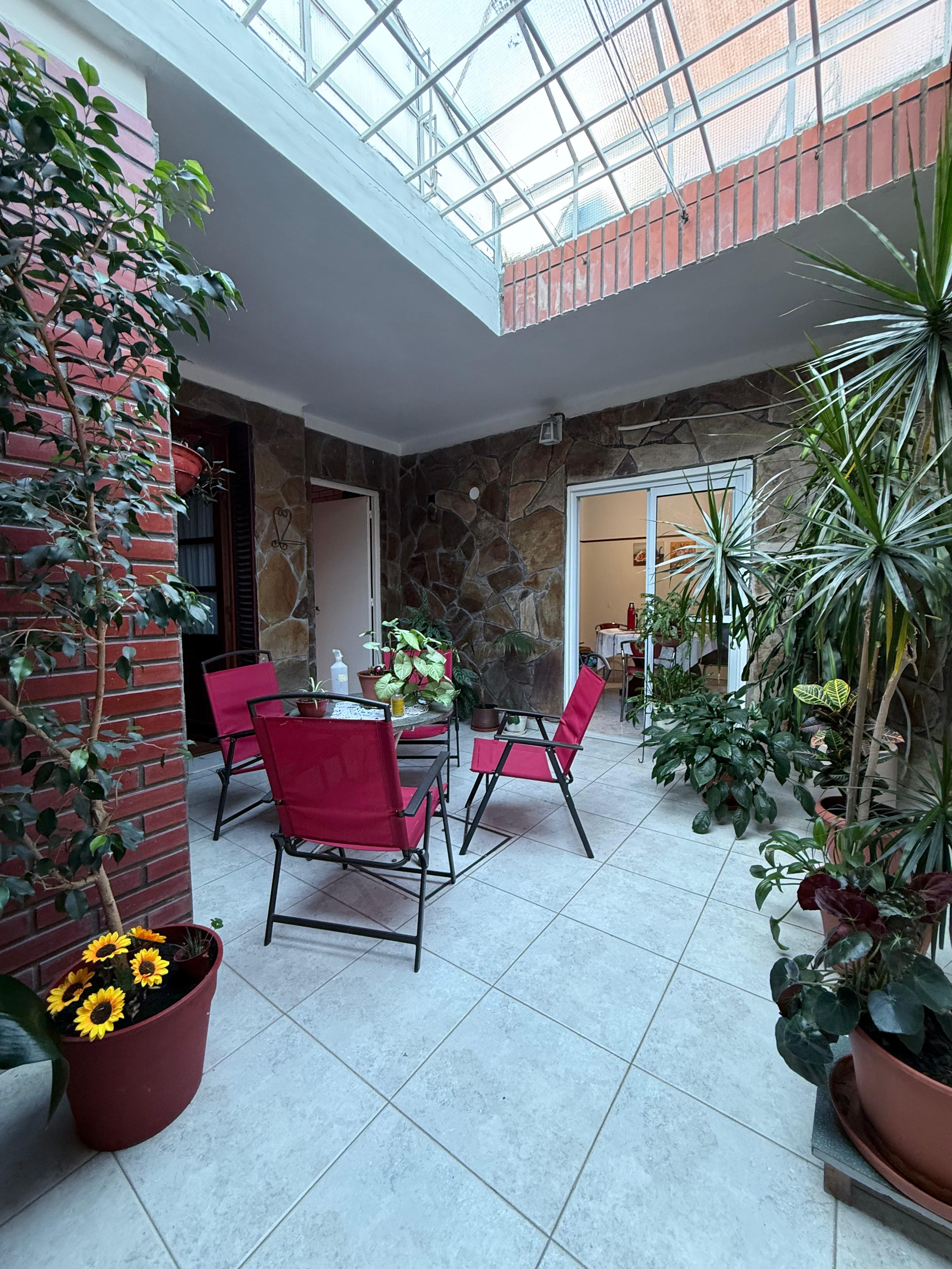 Imagen de la propiedad CASA EN VENTA (APTA CREDITO)