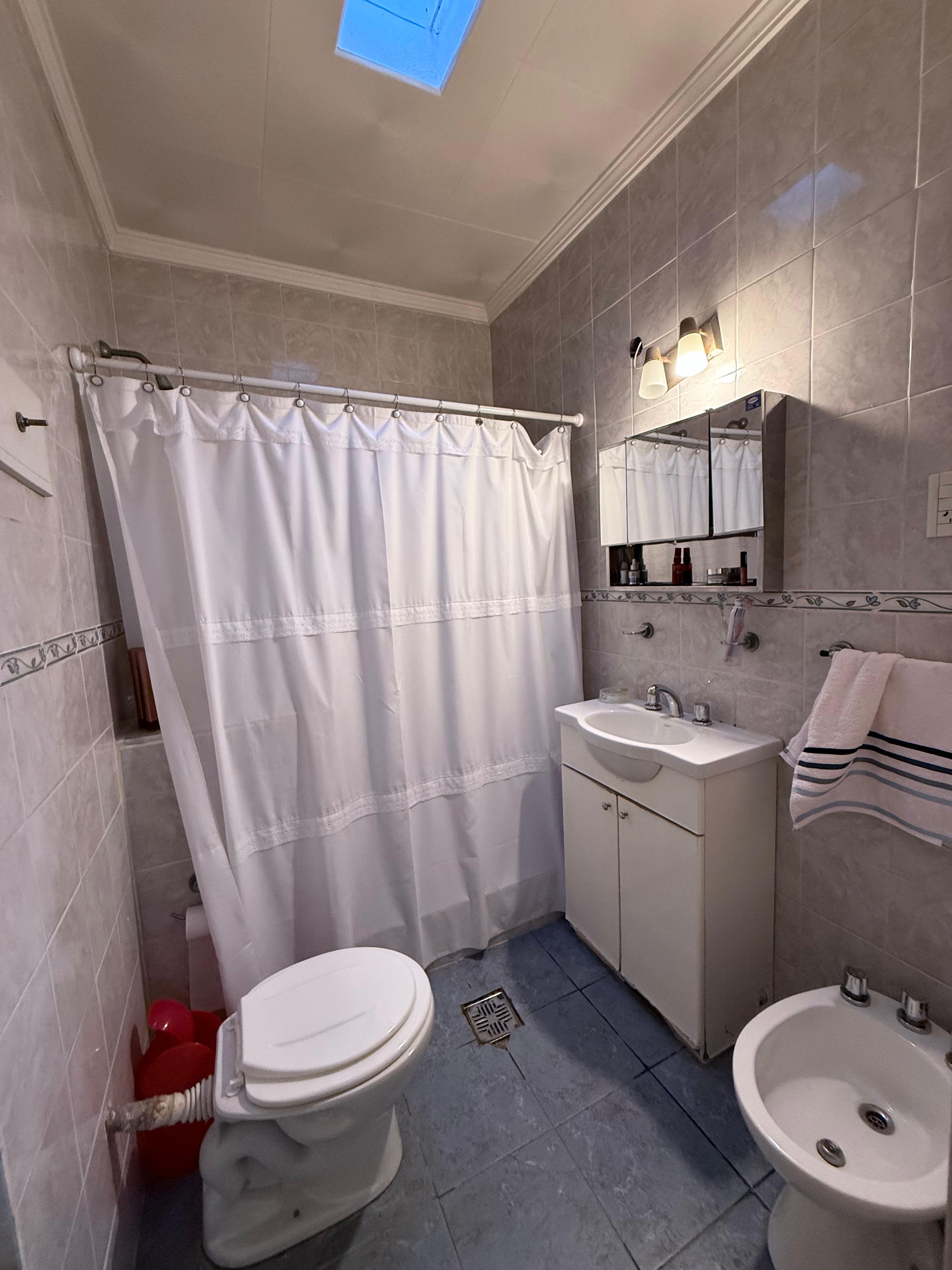 Imagen de la propiedad CASA EN VENTA (APTA CREDITO)