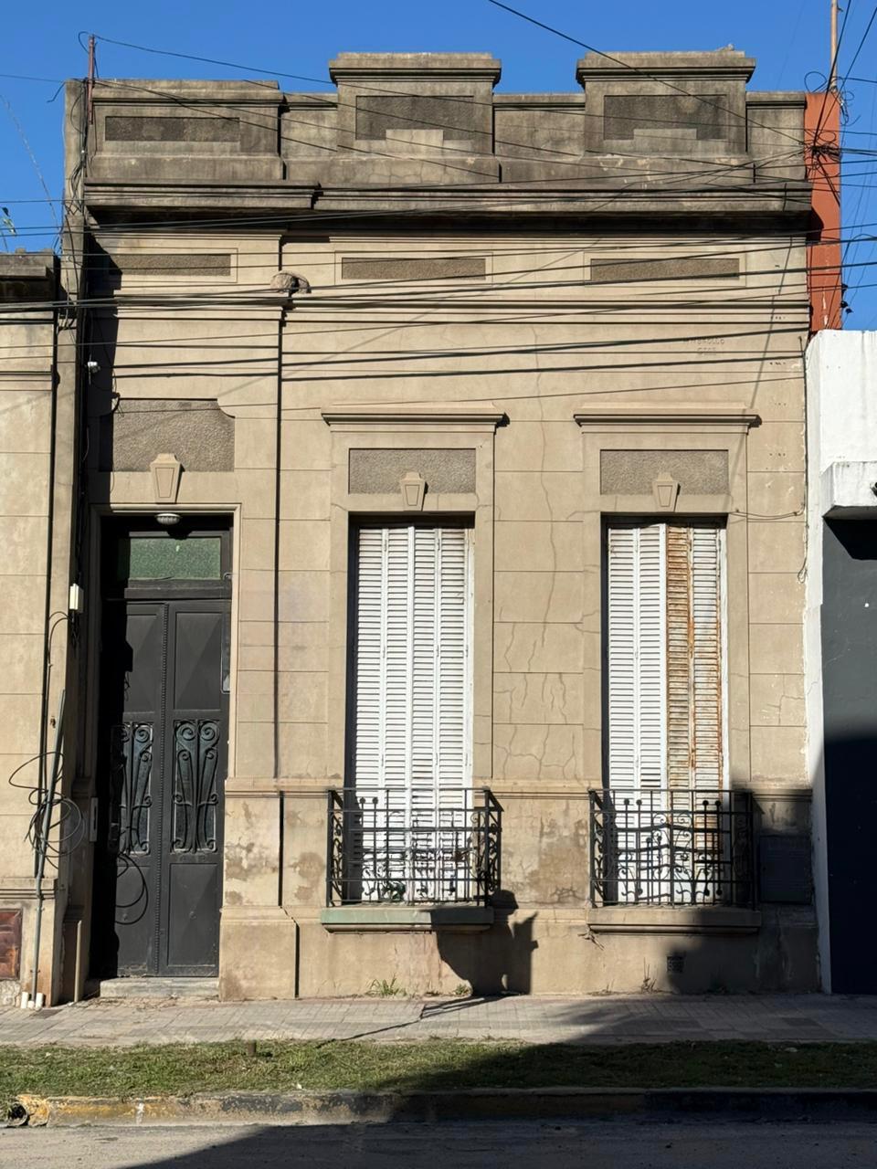 Imagen de la propiedad PROPIEDAD A RECICLAR EN VENTA