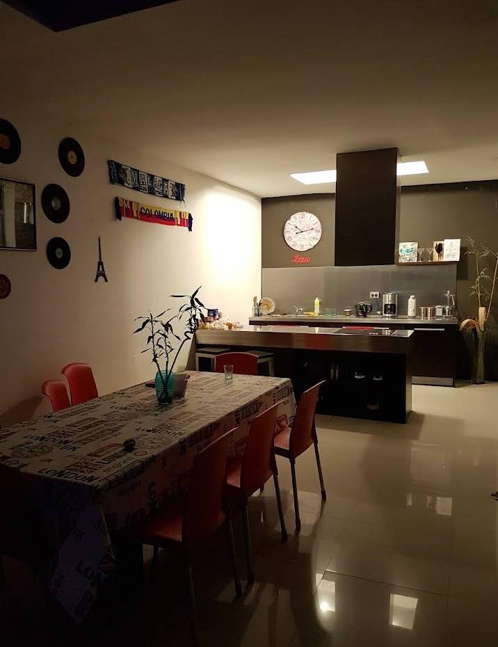 Imagen de la propiedad VENTA VIVIENDA, OFICINAS O HOSTEL | ZONA CENTRO
