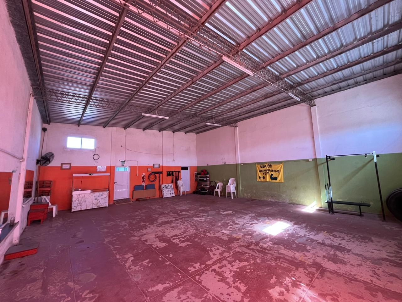 Imagen de la propiedad SALON EN VENTA - SAN BENITO