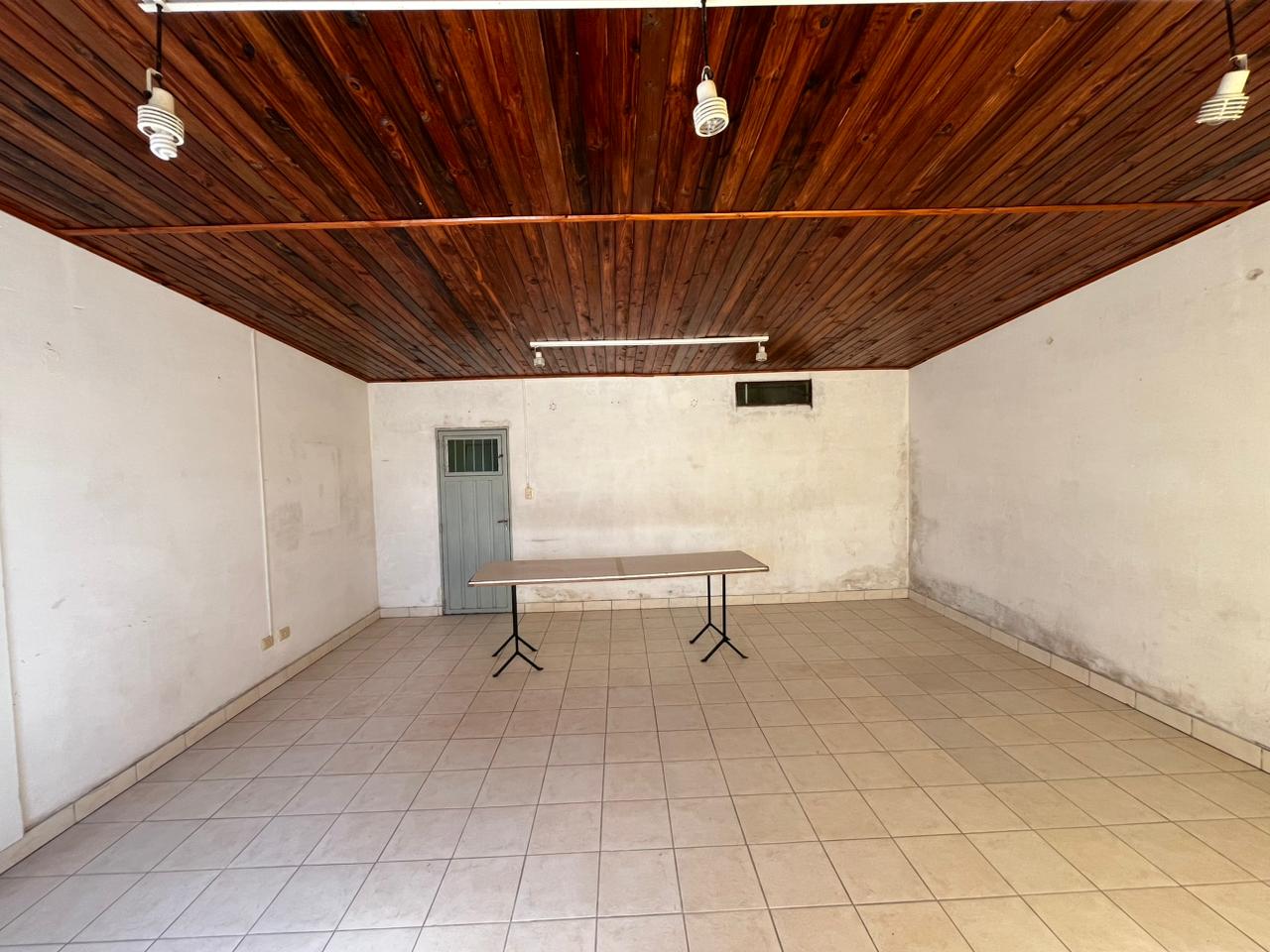 Imagen de la propiedad SALON EN VENTA - SAN BENITO