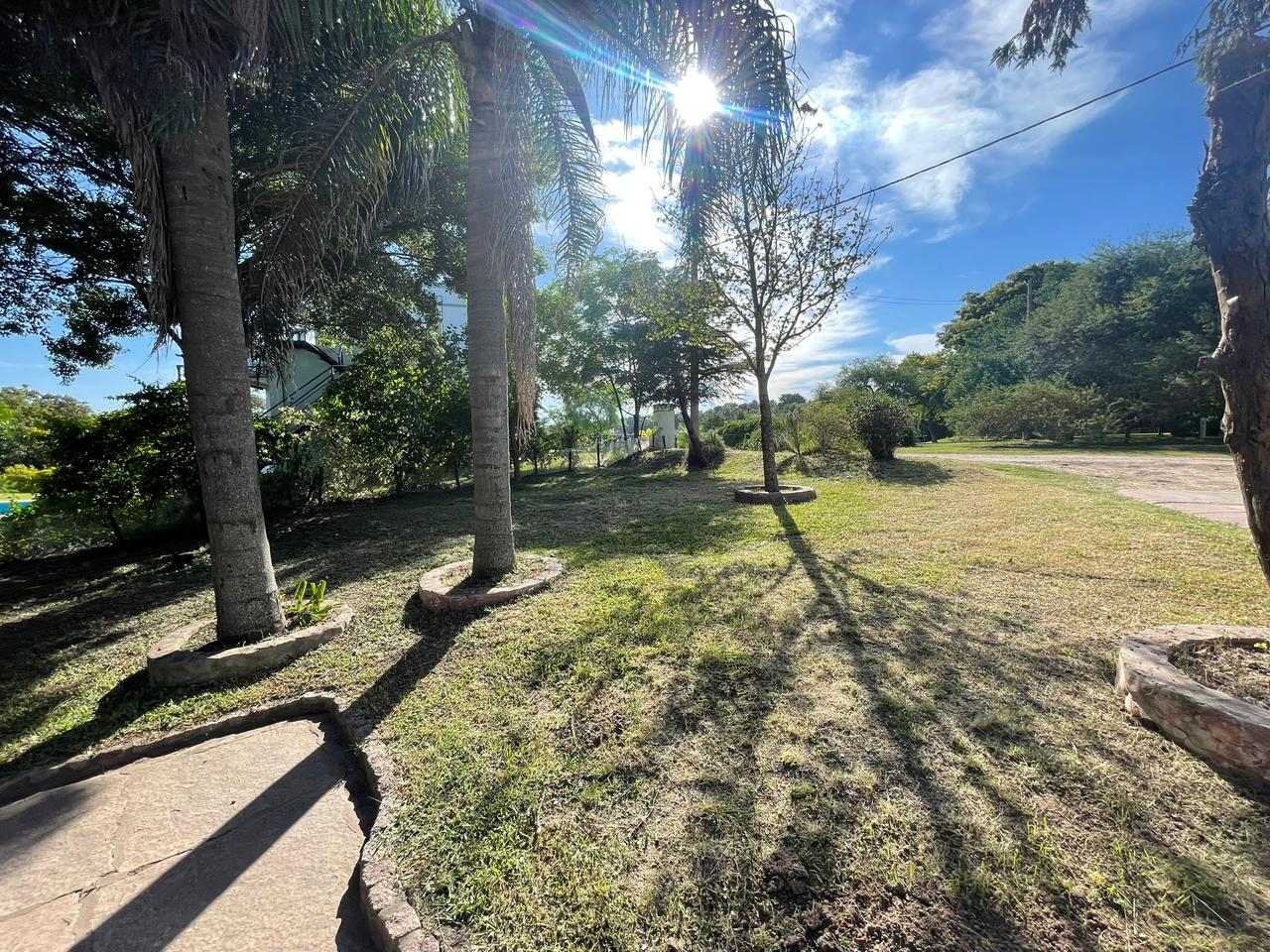 Imagen de la propiedad CASA EN VENTA - COLINA DEL GOLF