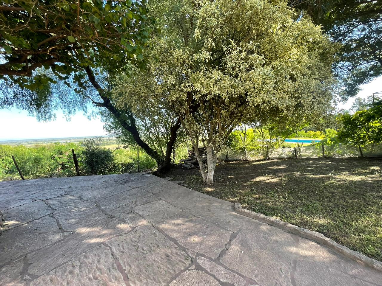 Imagen de la propiedad CASA EN VENTA - COLINA DEL GOLF