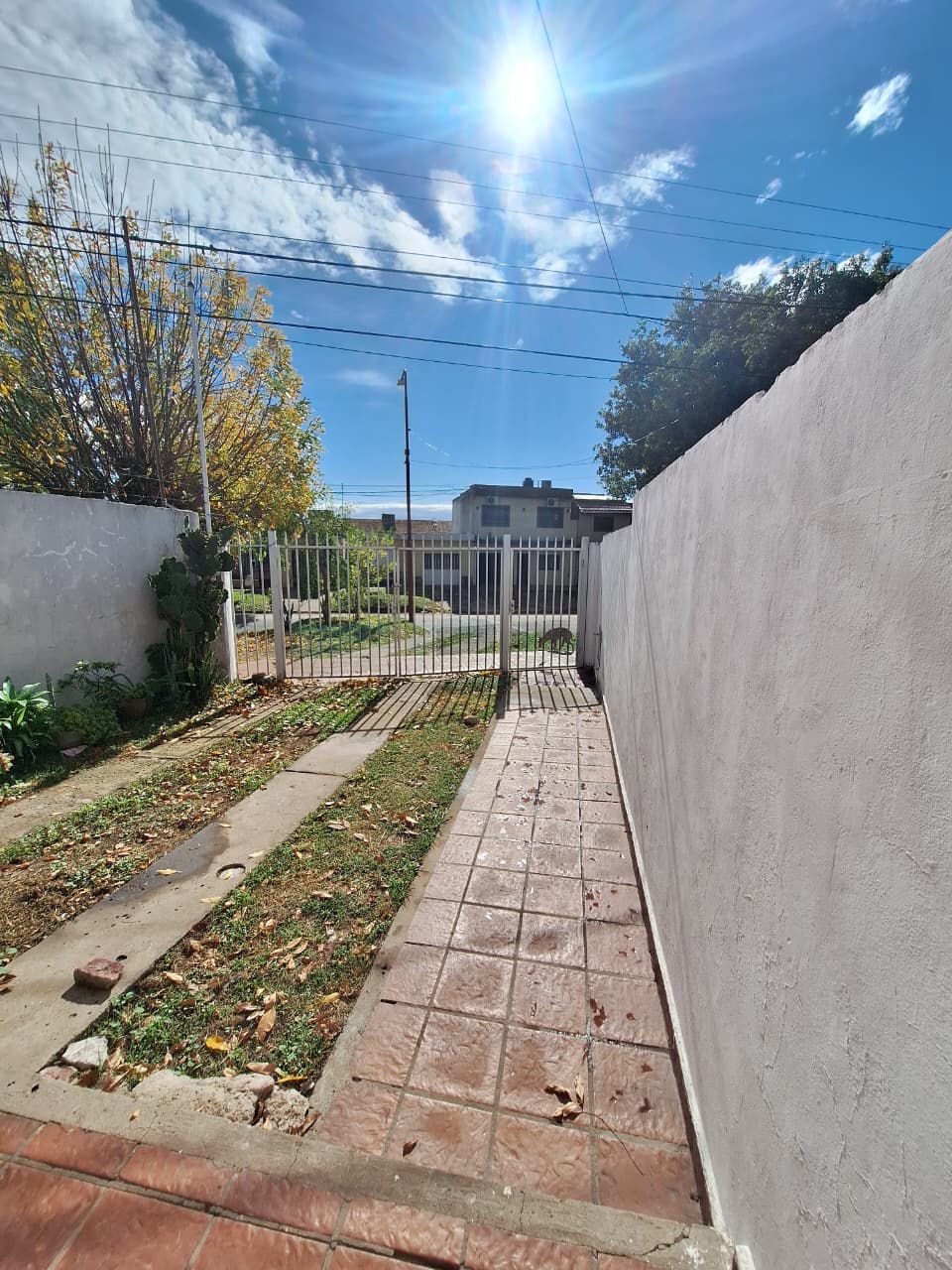 Imagen de la propiedad CASA EN VENTA (APTA CREDITO)