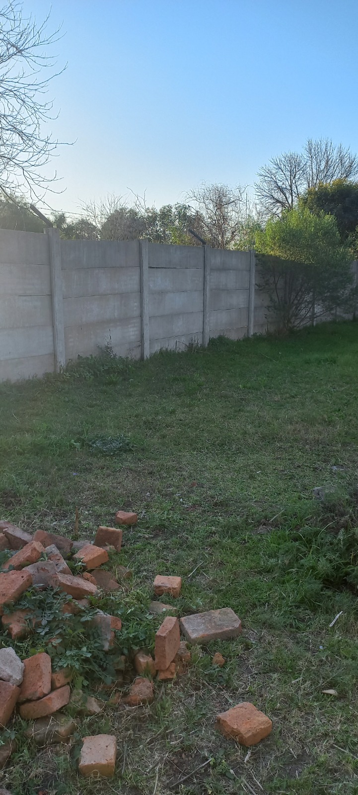 Imagen de la propiedad VENTA CASA A REFACCIONAR